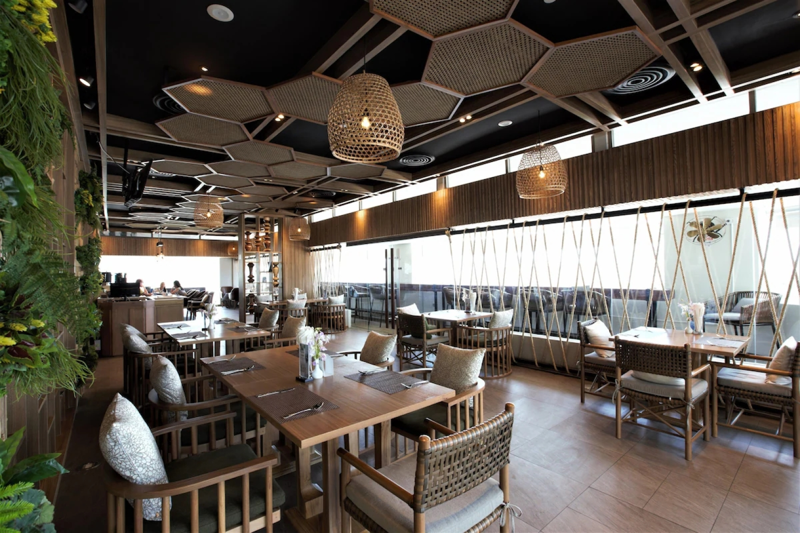 Отель Journeyhub Phuket Patong