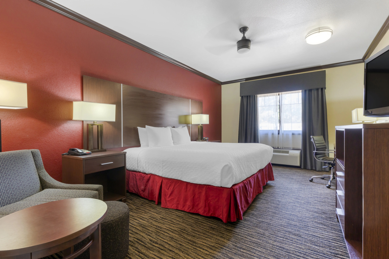 Best Western Plus Classic Inn & Suites