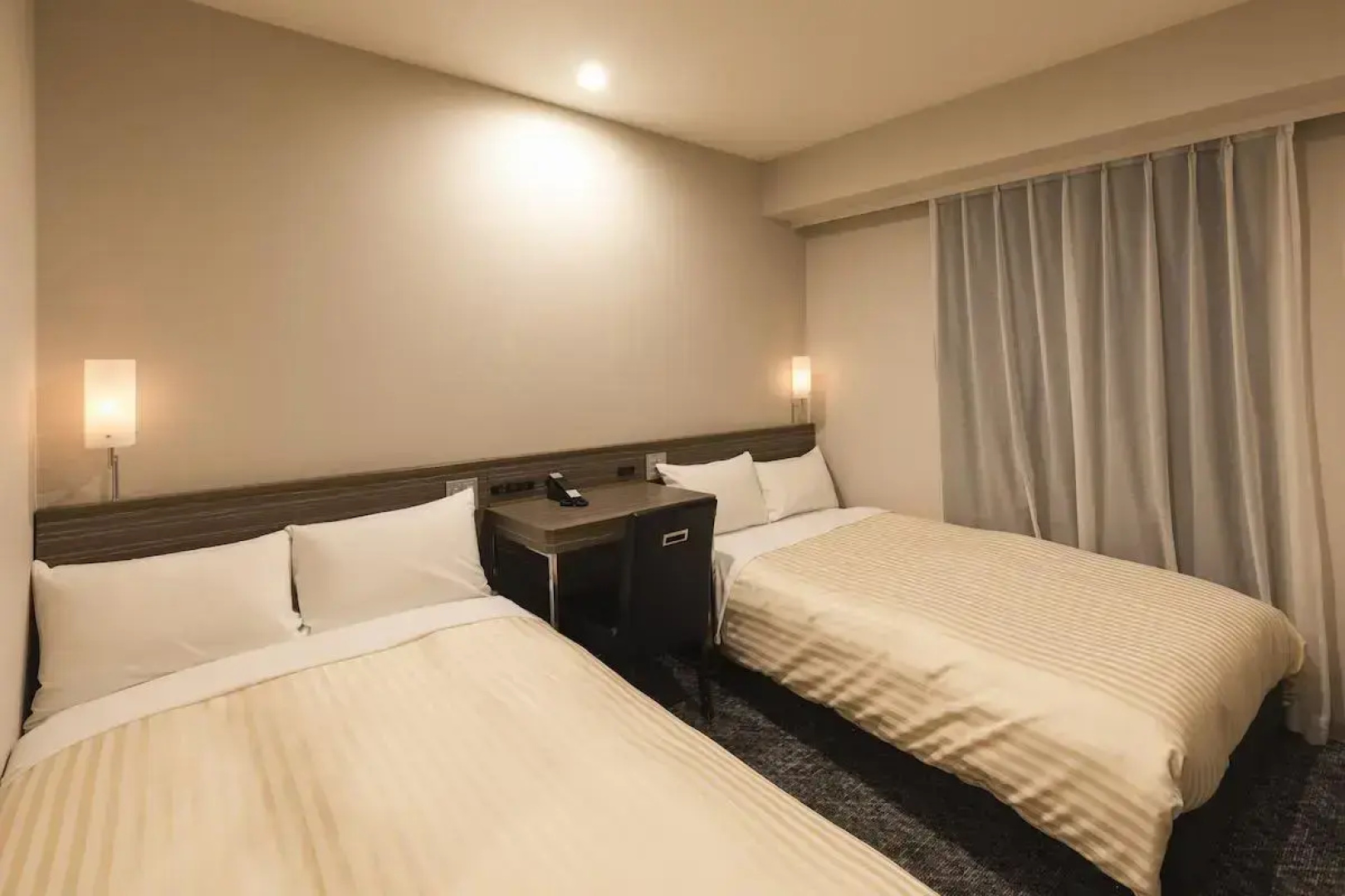 Отель Sotetsu Fresa Inn Shimbashi Hibiyaguchi