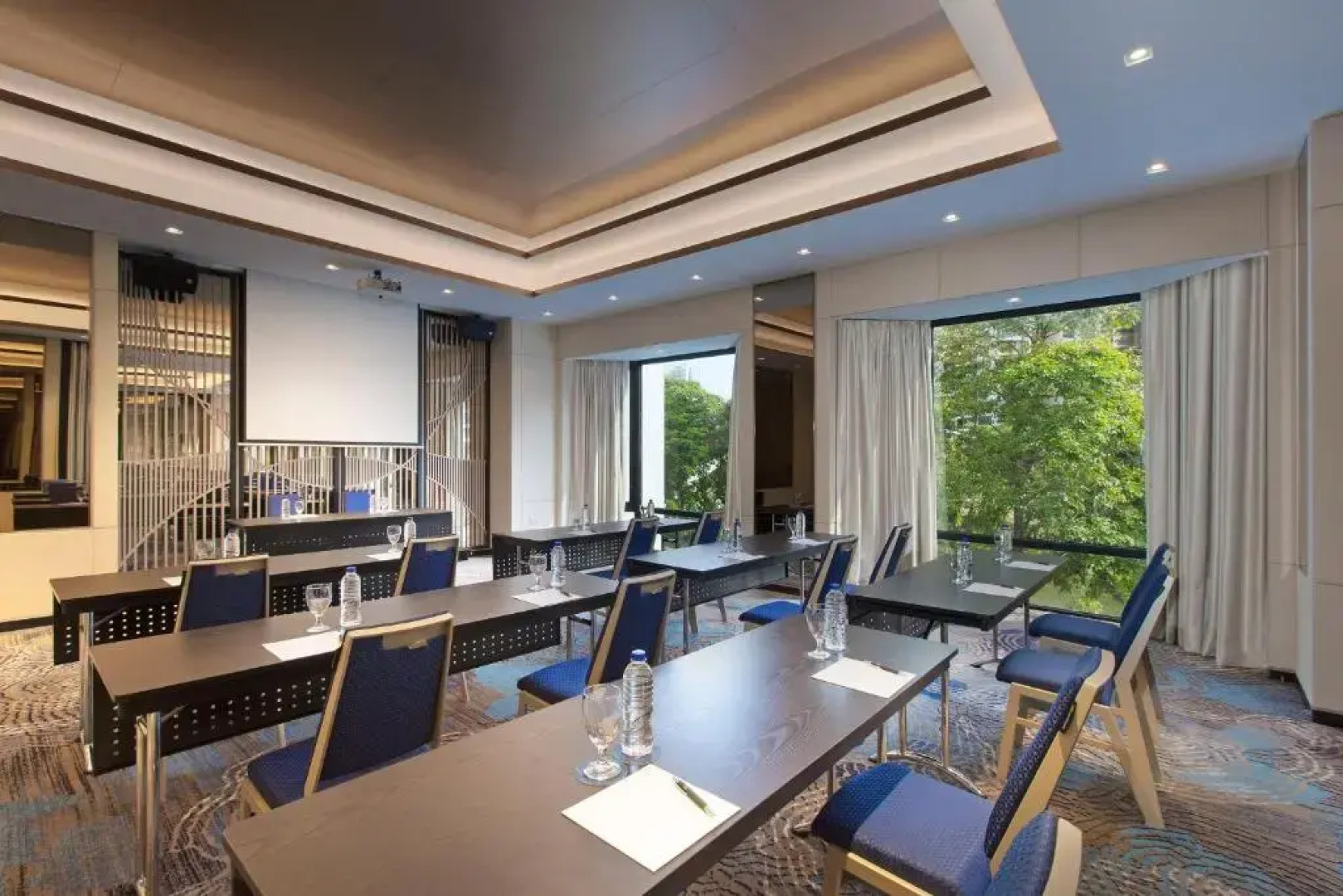 Отель Four Points by Sheraton Singapore, Riverview