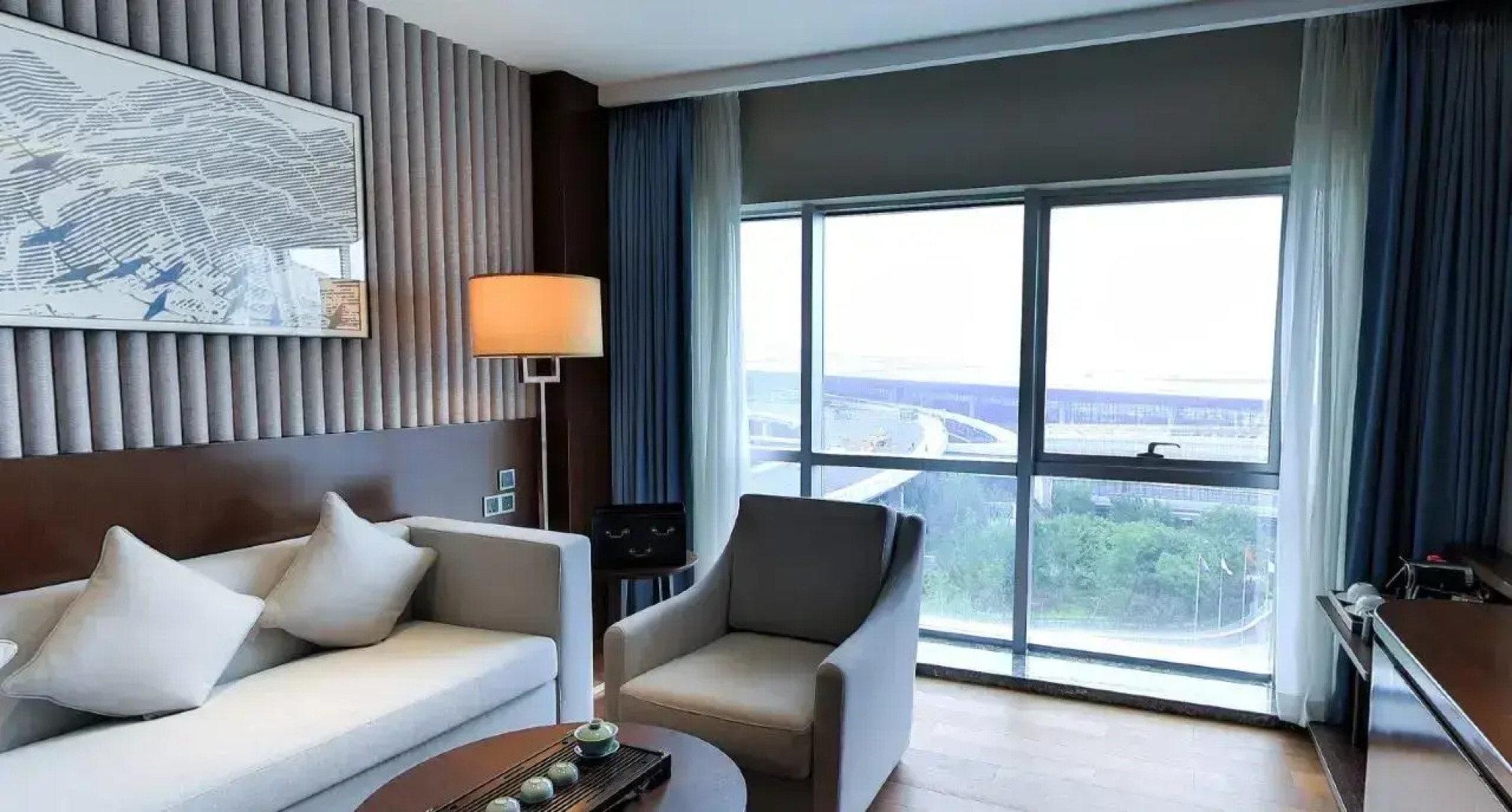Grand Barony Qingdao Airport Hotel