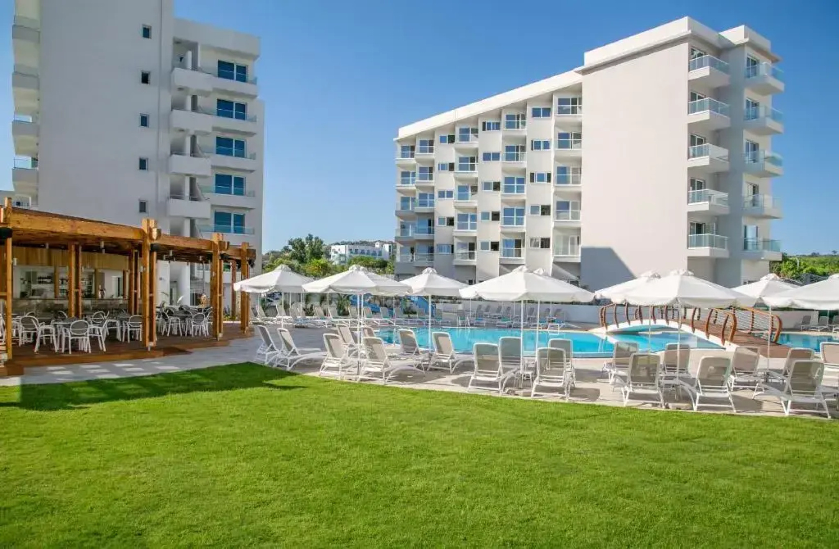 Vangelis Hotel & Suites