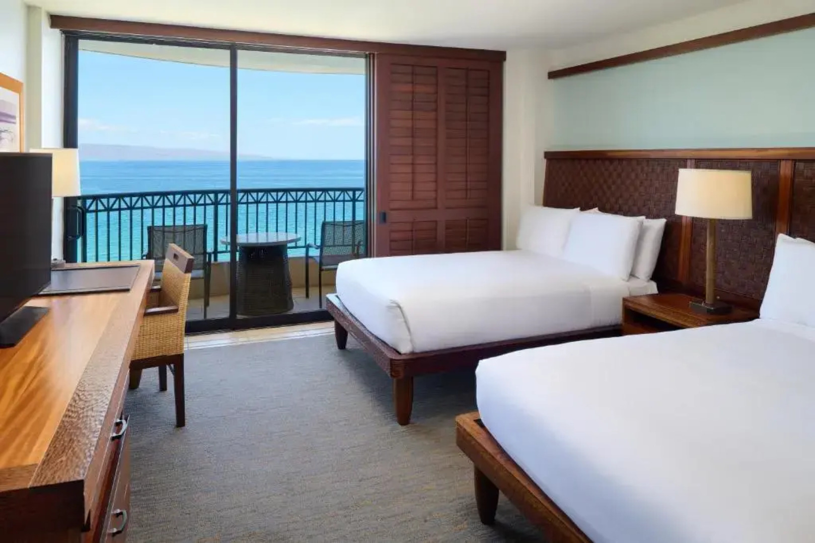 Royal Lahaina Resort & Bungalows