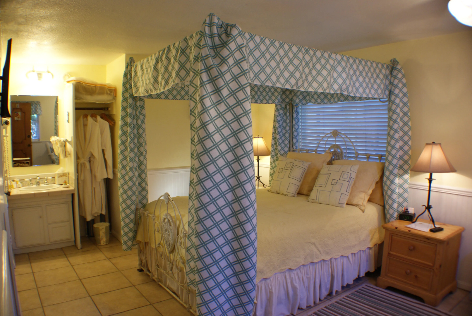 Seacrest Inn