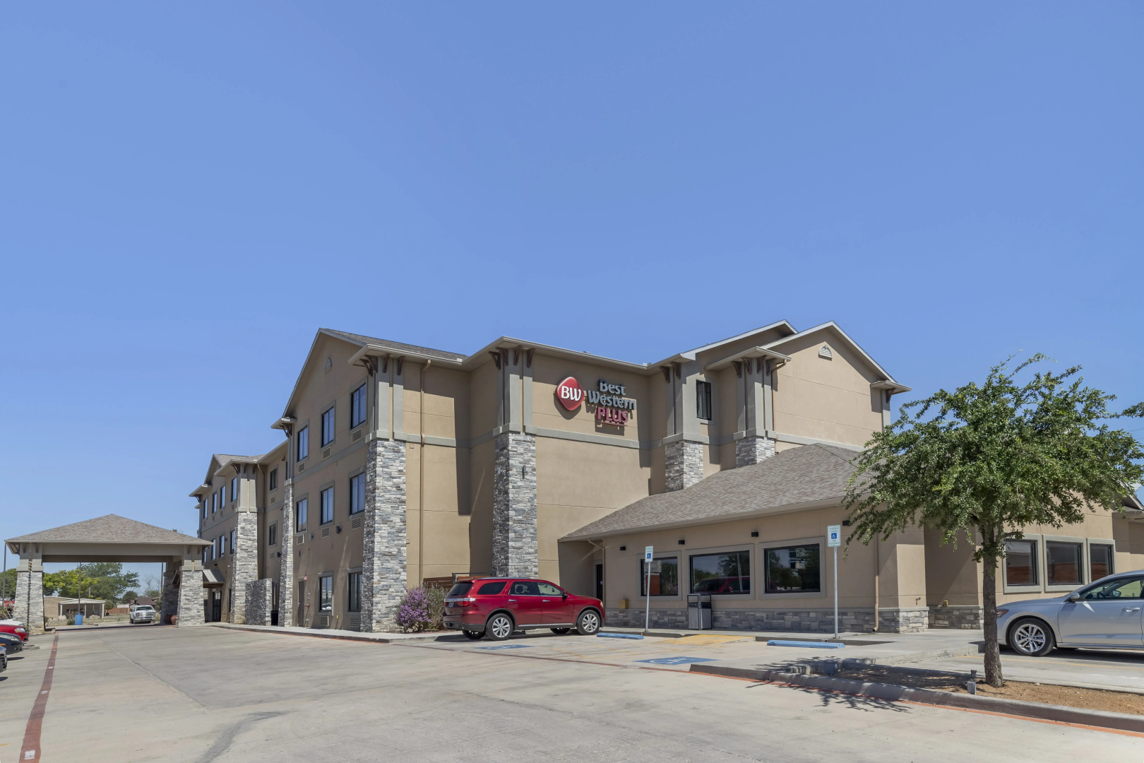 Best Western Plus Big Lake Inn