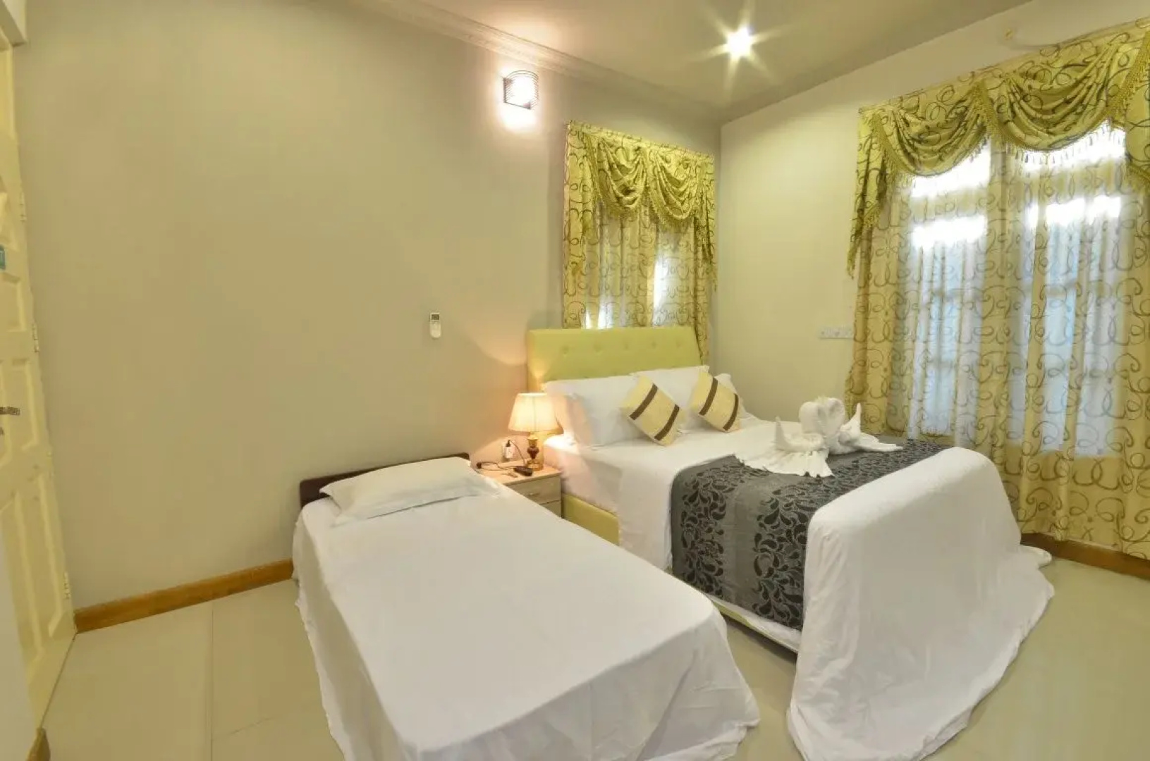 Отель Ukulhas Beach Inn