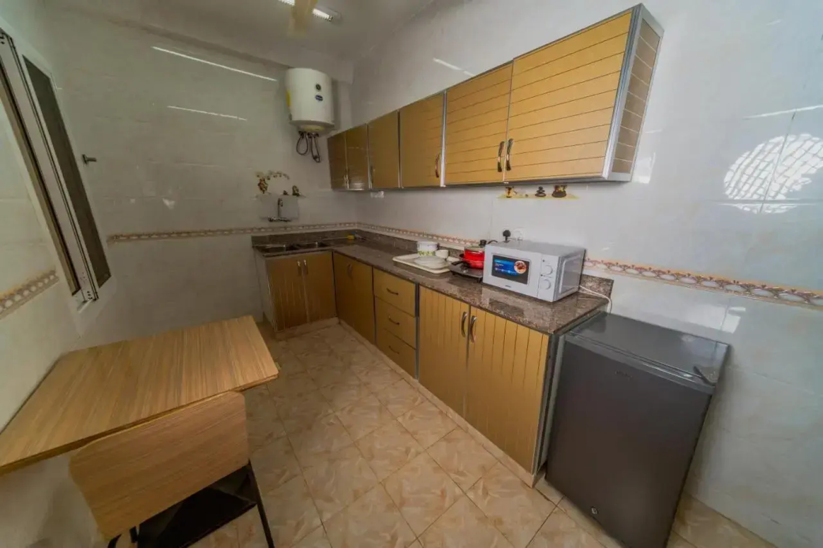 Zaki Hotel Apartment