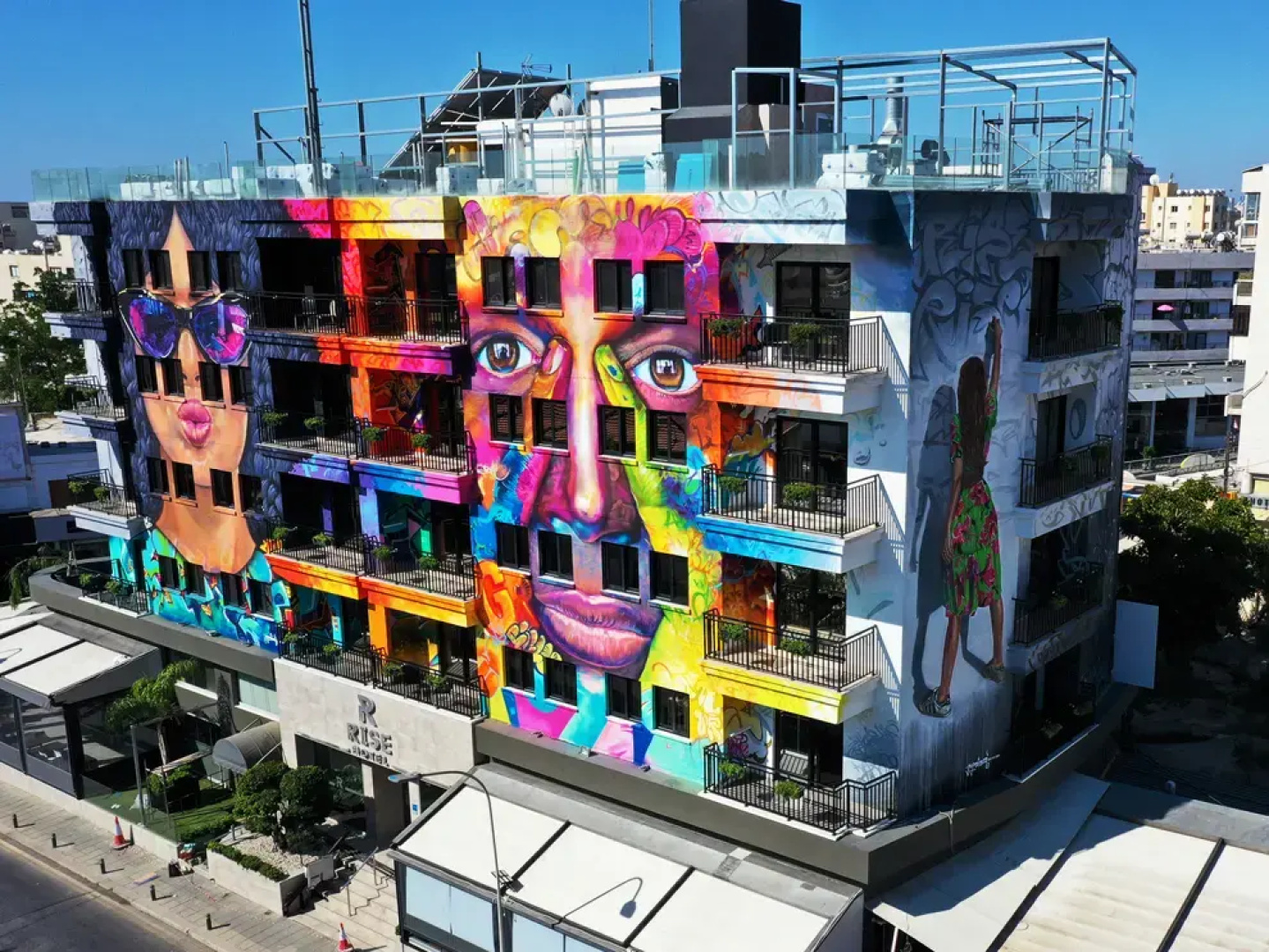 Rise Urban Art Hotel
