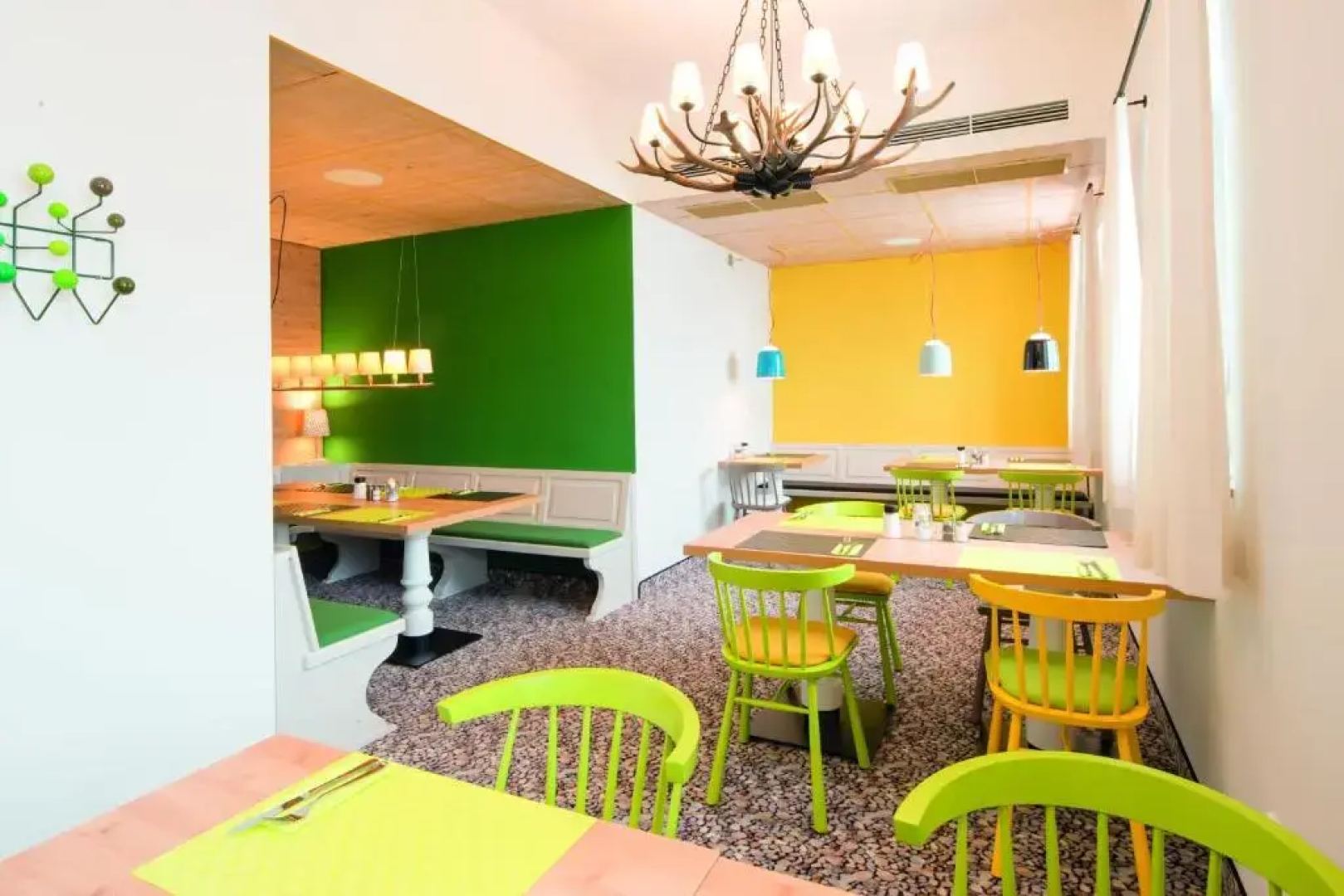 Hey Lou Hotel Piding	