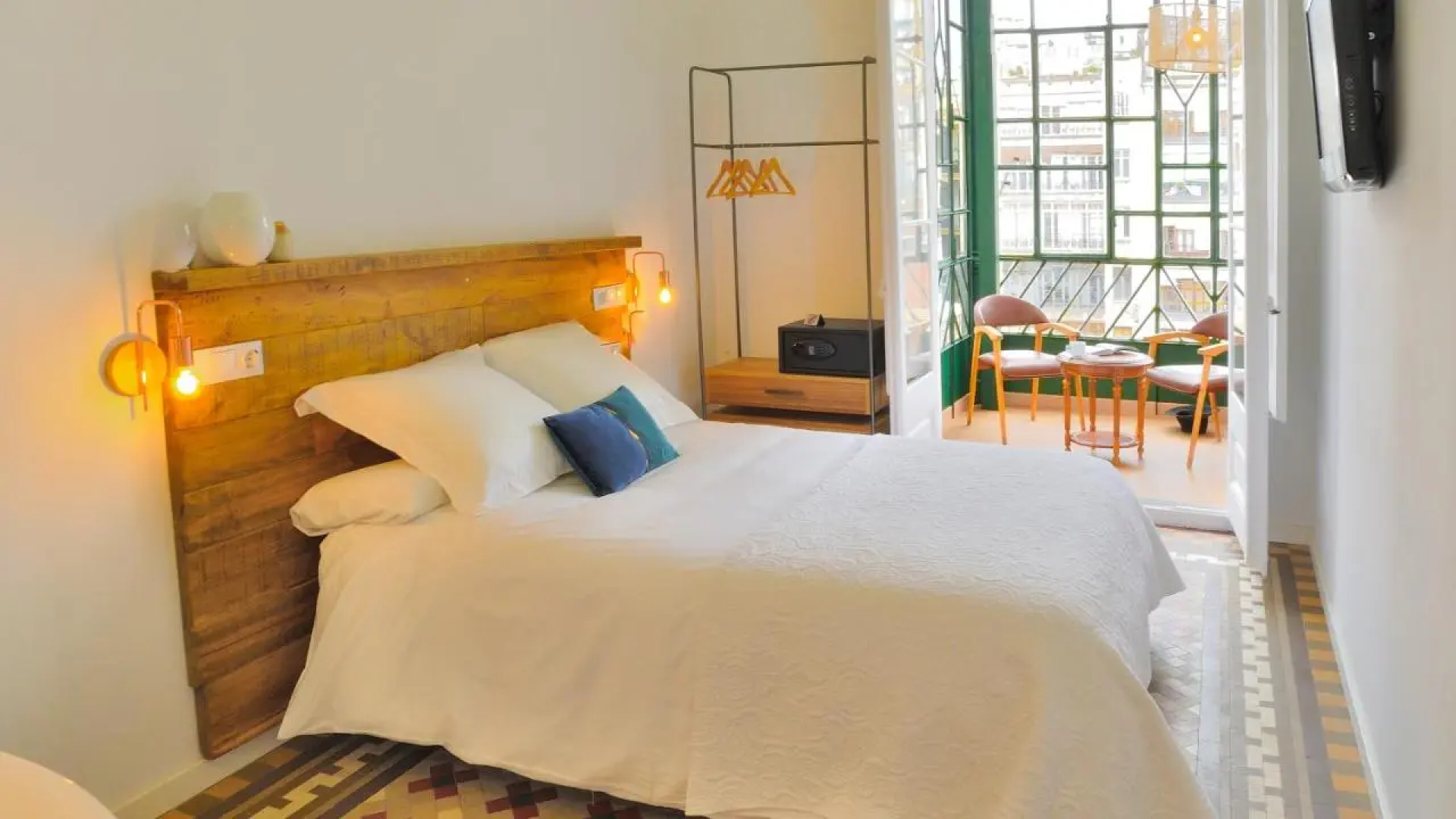 Hostal Girona