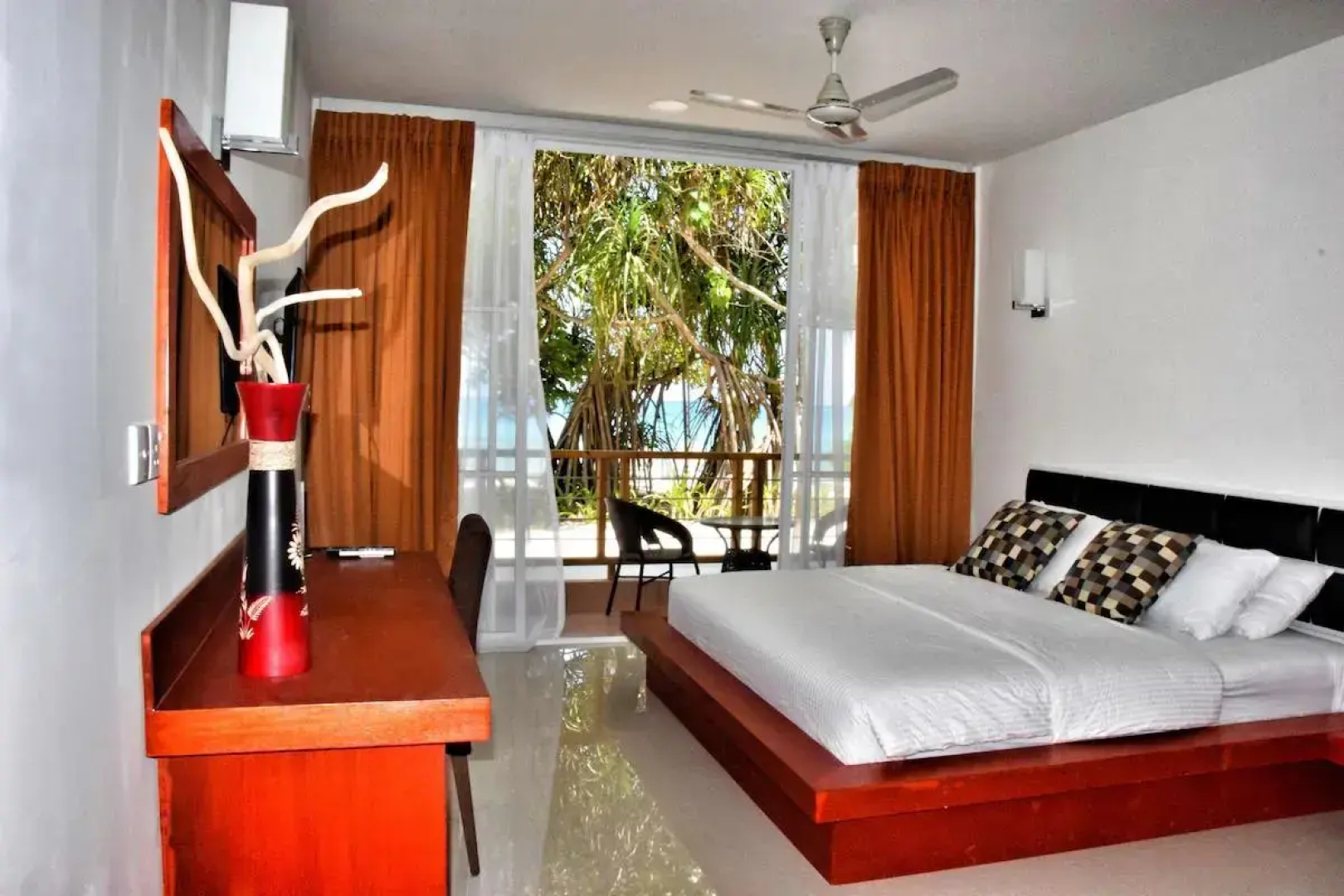 Athiri Beach Maldives
