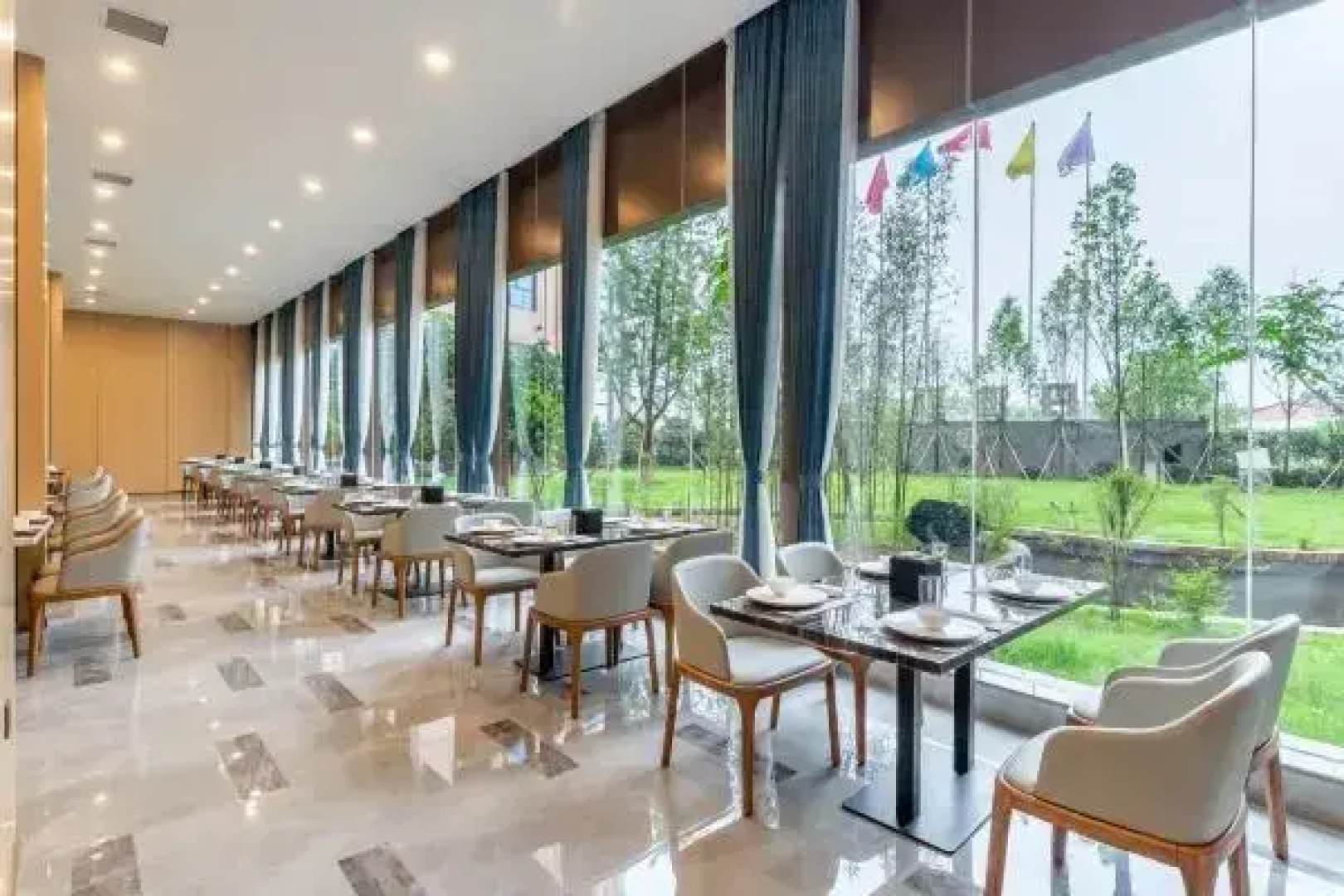 Dandisi Hotel