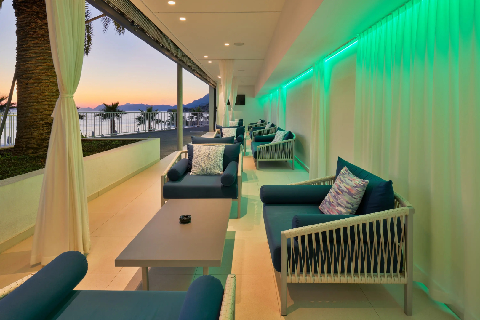 Medora Auri Family Beach Hotel