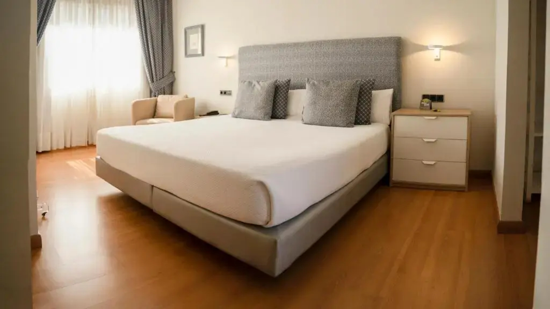 Hotel Sercotel Tres Luces