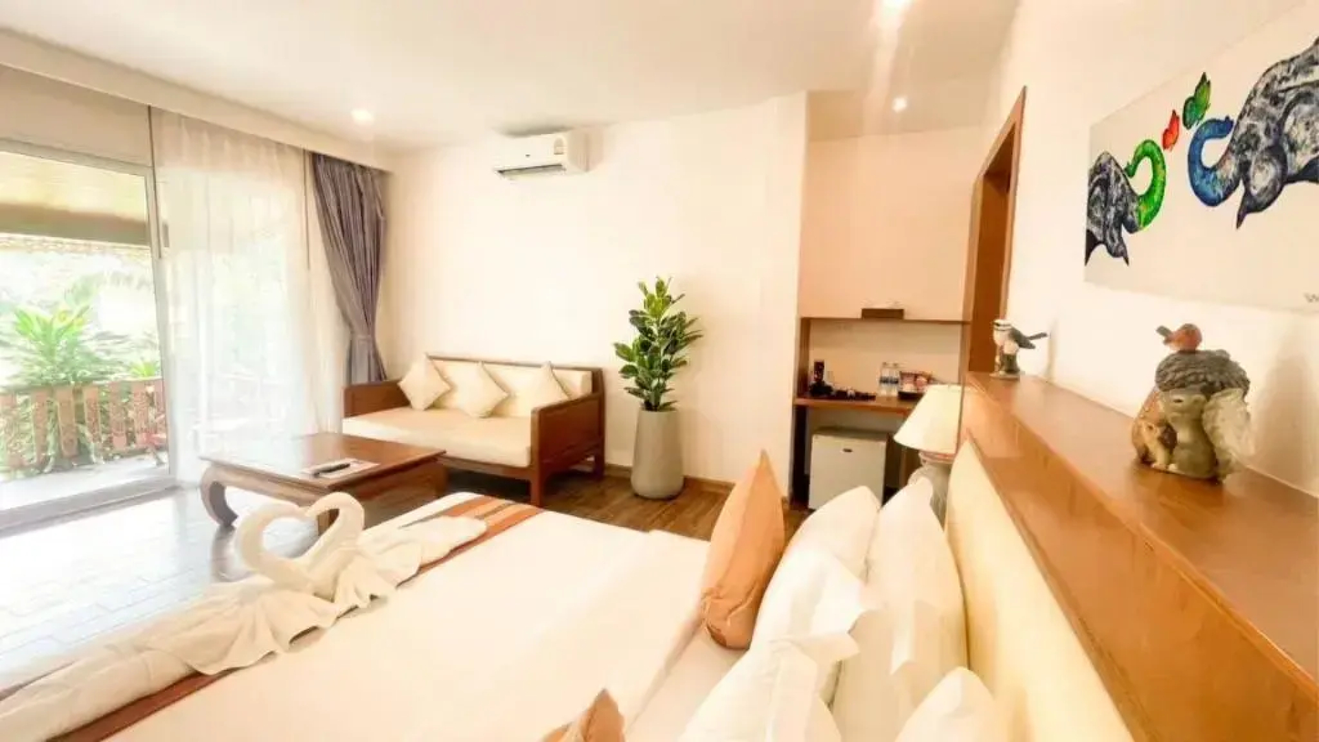 Отель Aura Samui Best Beach Hotel