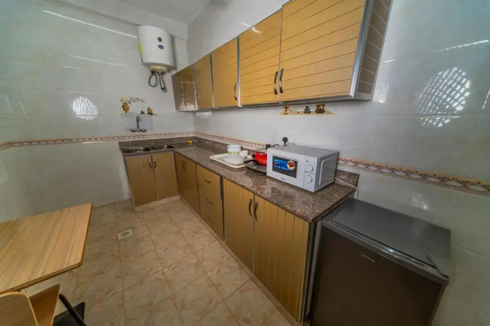Zaki Hotel Apartment