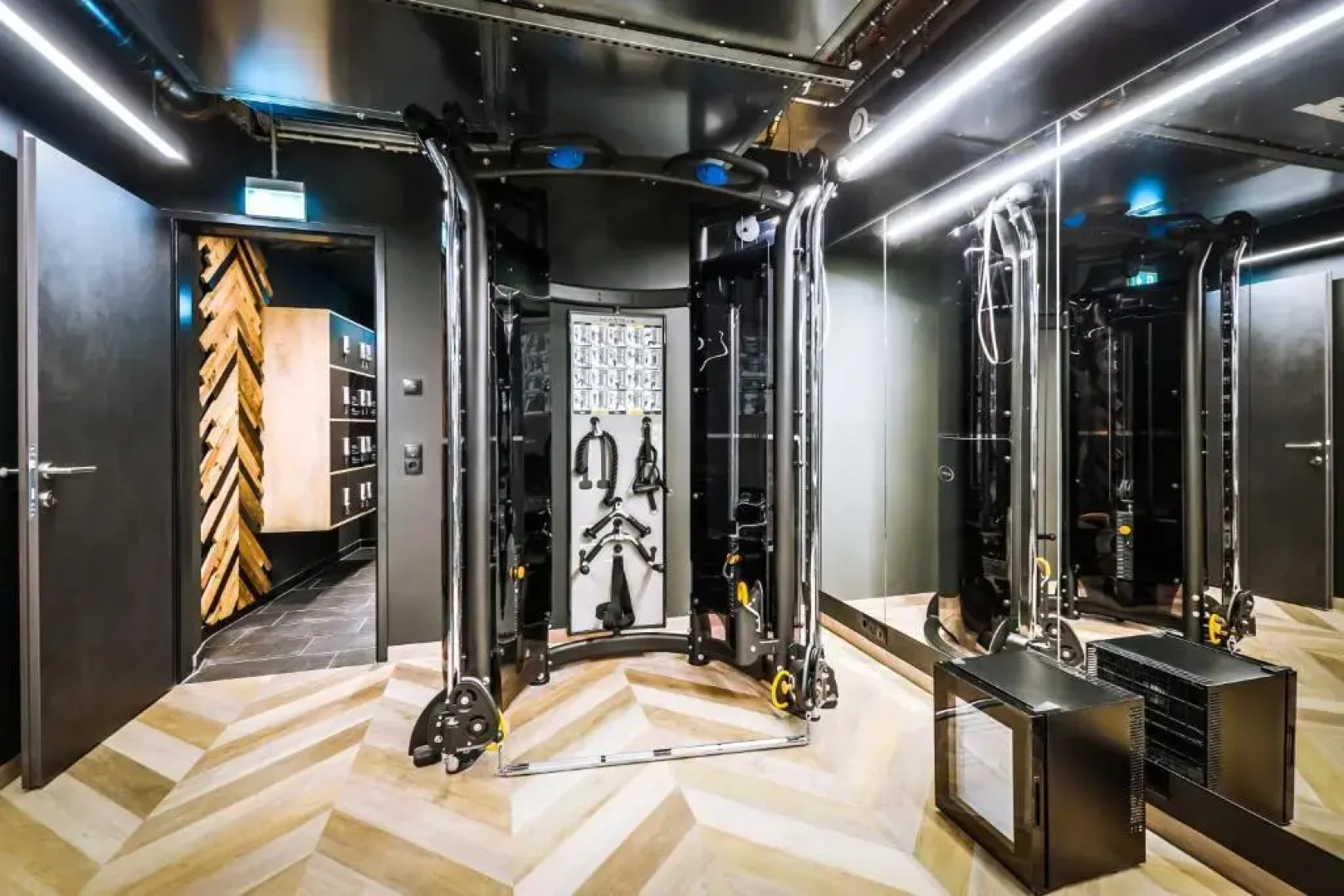 24 by AvenidA - Mountain Hotel