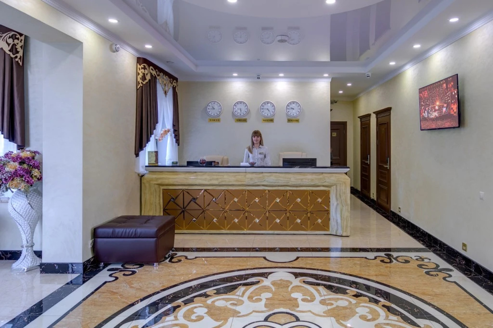 Golden Crown Zhukovsky