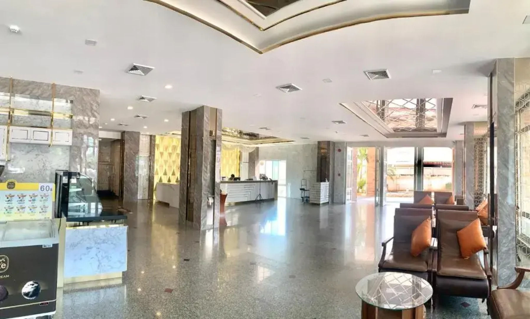 Отель Crystal Palace Pattaya