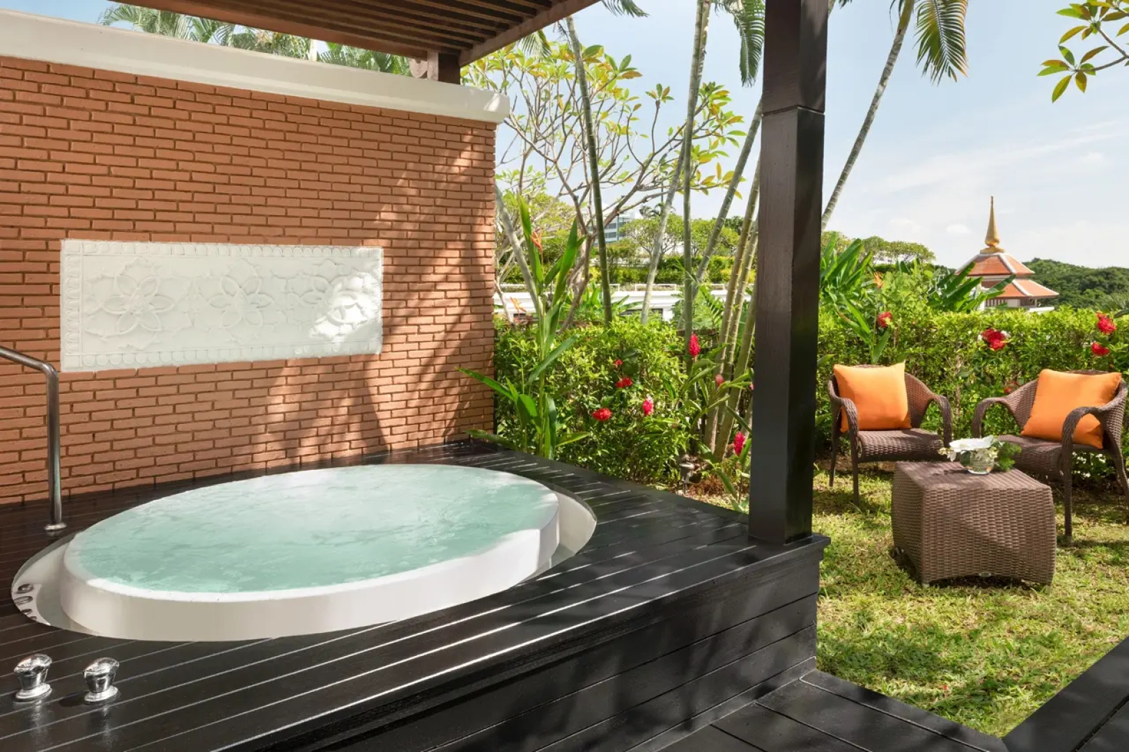 Hotel & Suites Shangri-La