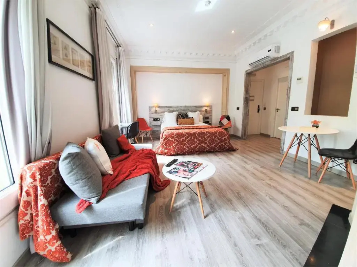 Dreamkeys Apartments & Suites