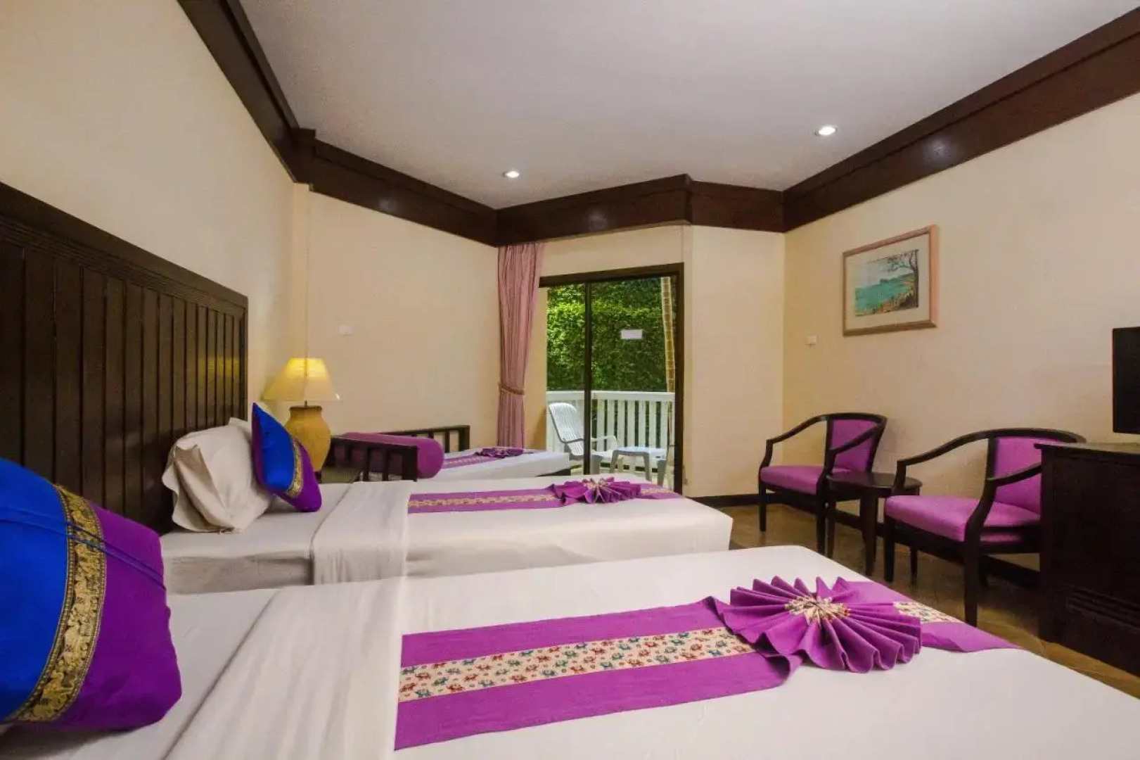 Kata Poolside Resort