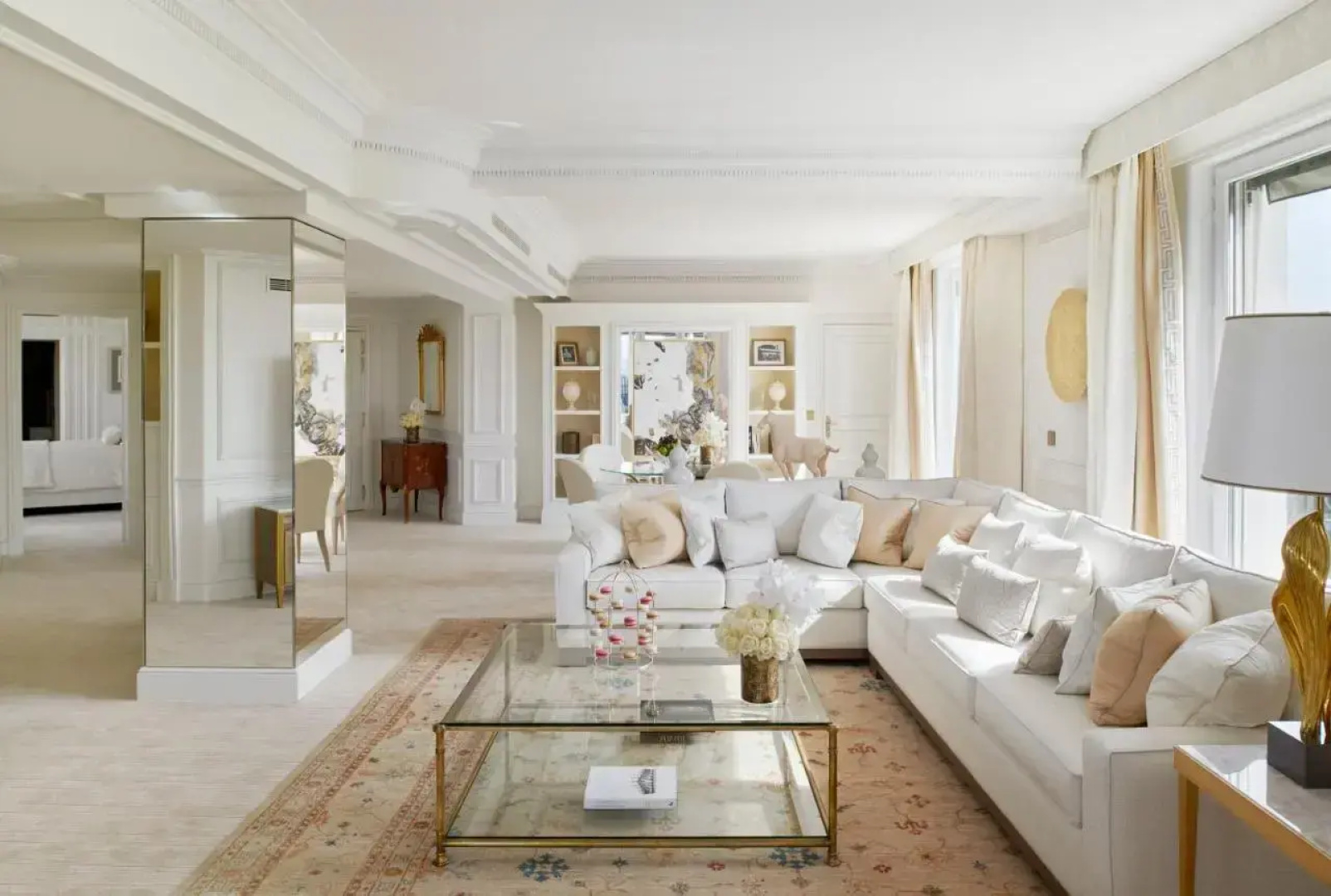 Отель Four Seasons George V