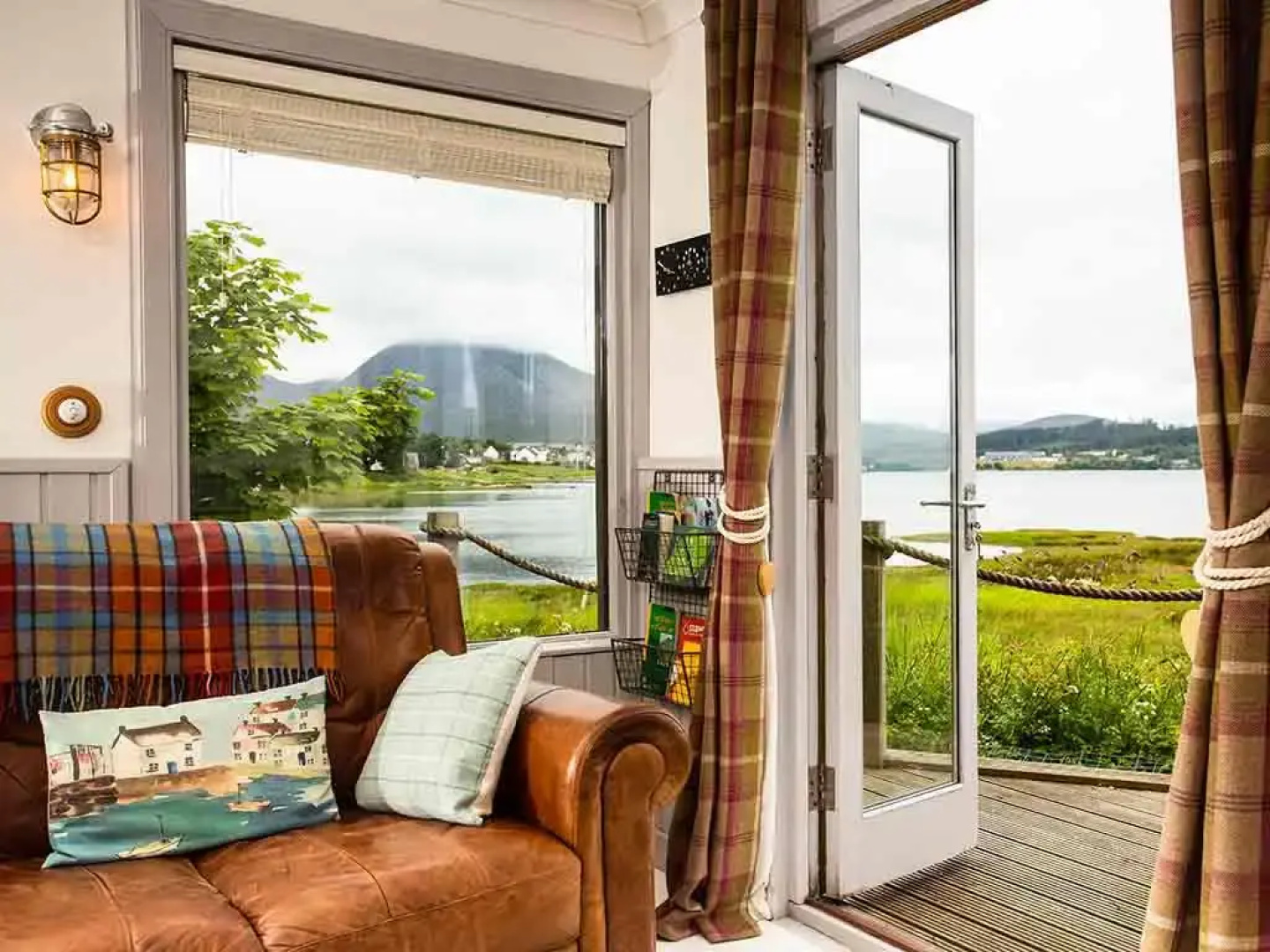 Waterside Cottage  Cabin