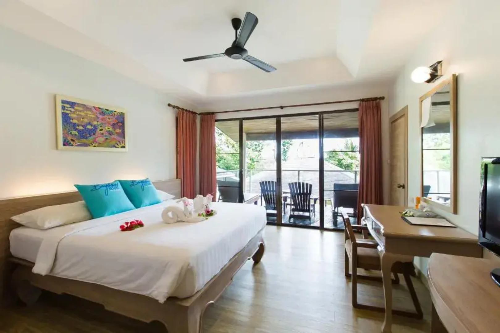 Bayview Resort Phi Phi Island - Beach Front Resort