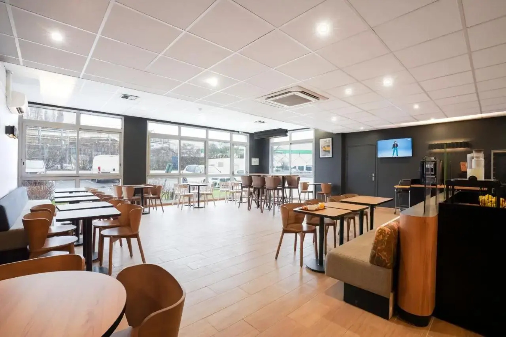 B&B HOTEL Rosny-sous-Bois Paris Est