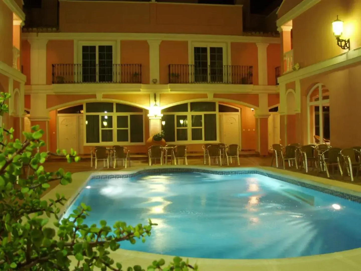 Lloyds Beach Club Aparthotel