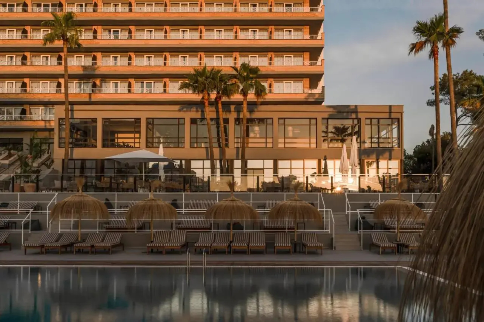 Отель Caramelo Calvia Beach