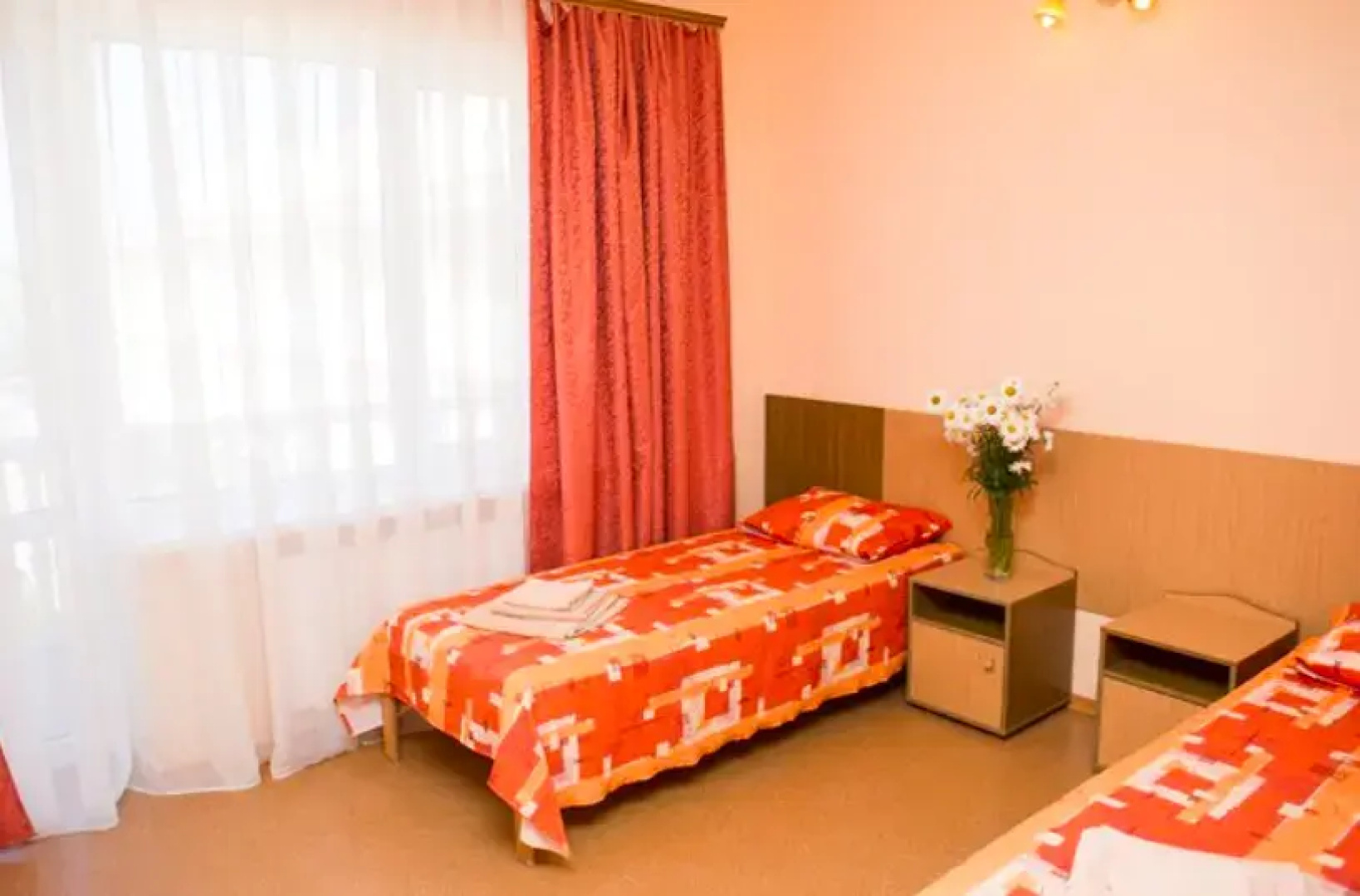 Sea Land Hotel
