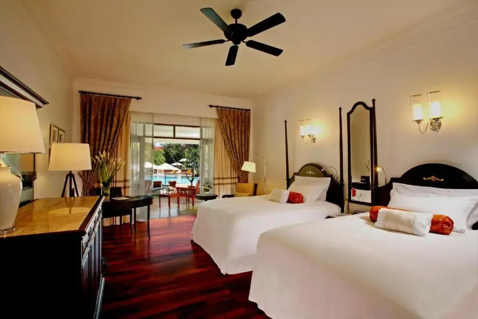 Отель Centara Grand Beach Resort and Villas Hua Hin