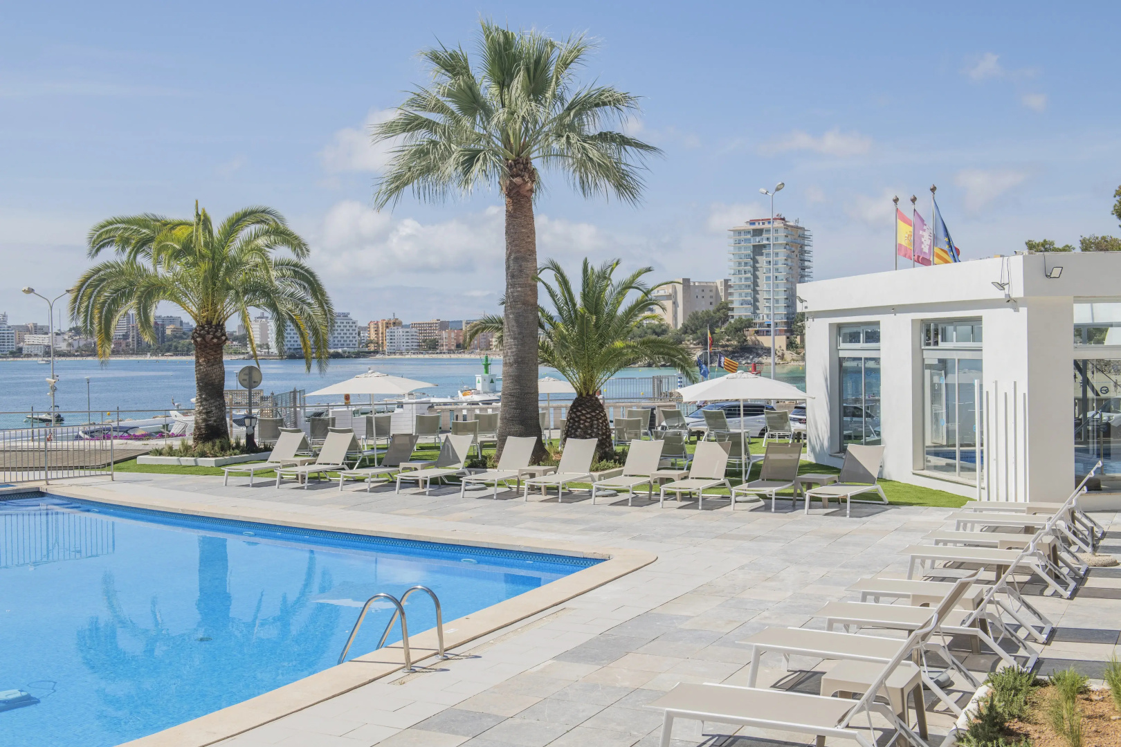 Suites Roc Portonova