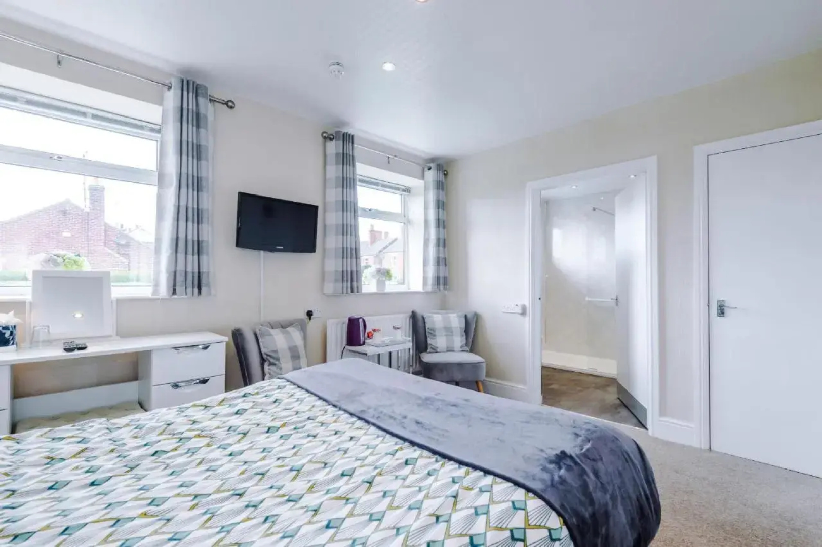 Holcombe Guest House