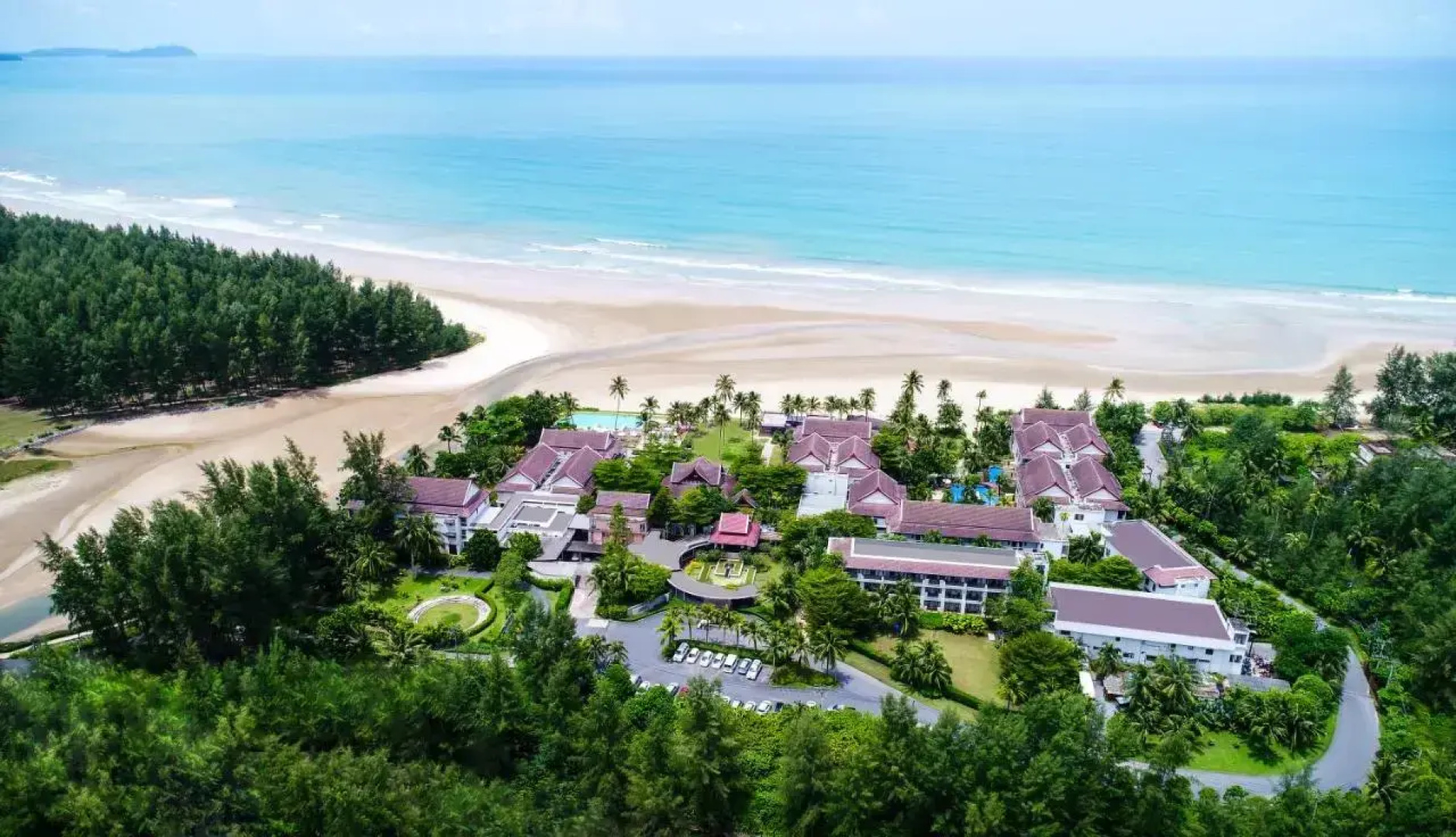 Отель Apsara Beachfront Resort and Villa 