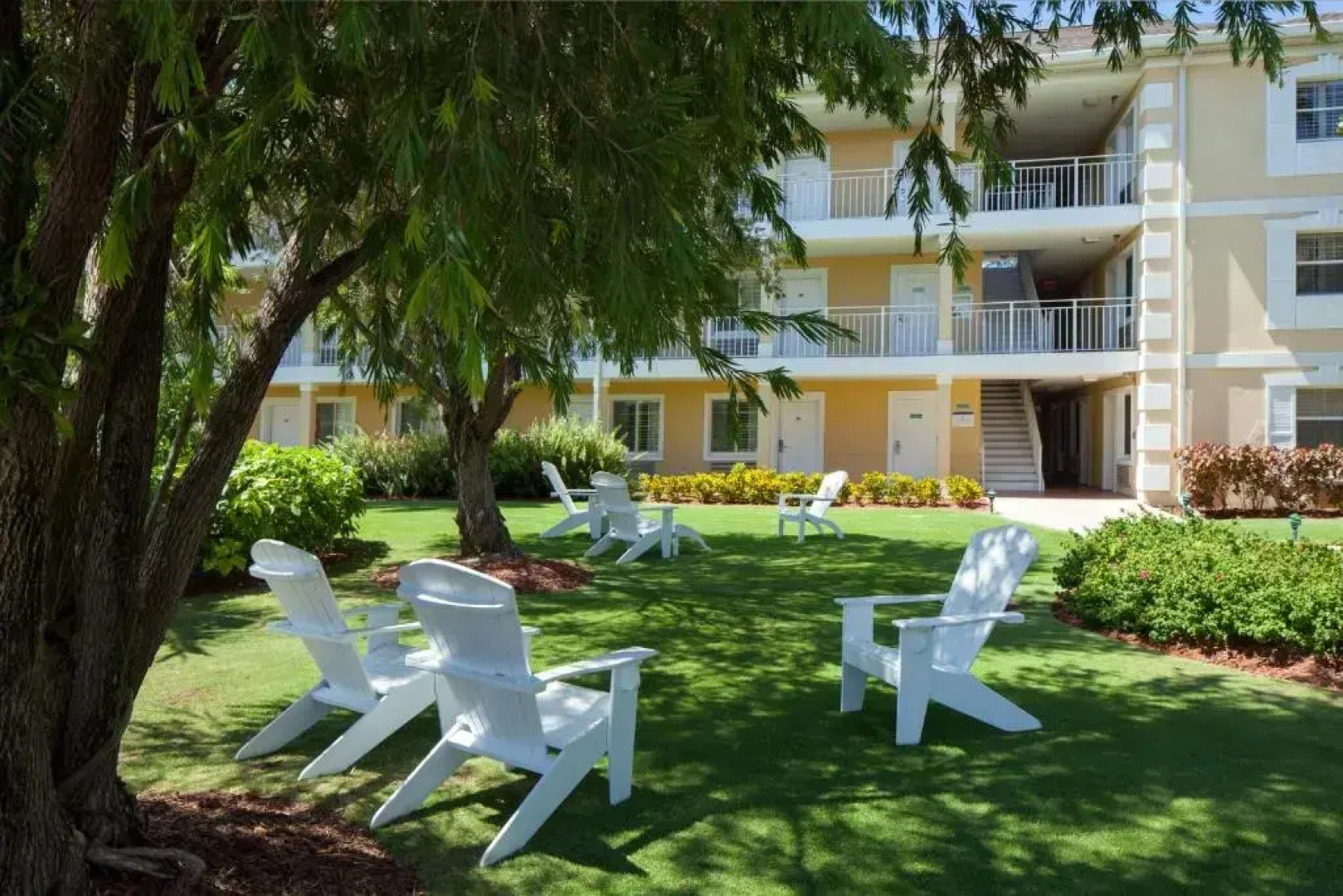 The Sunshine Hotel and Suites