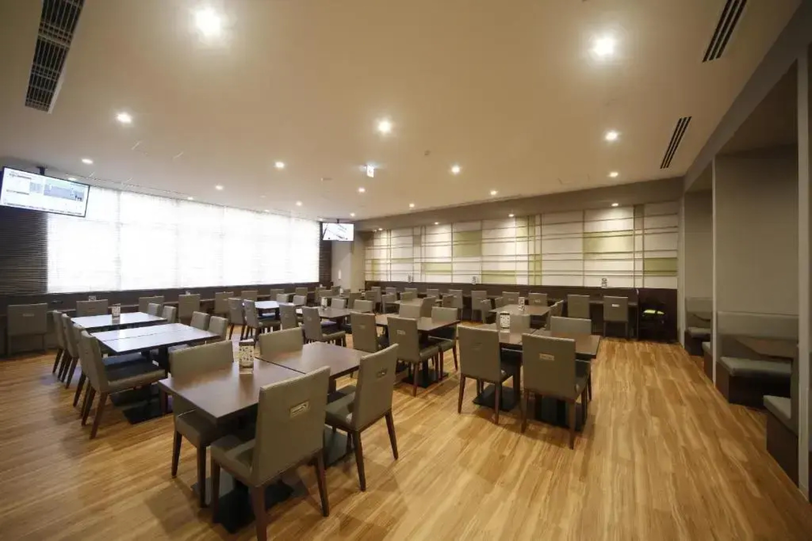 Отель Dormy Inn Kofu Marunouchi