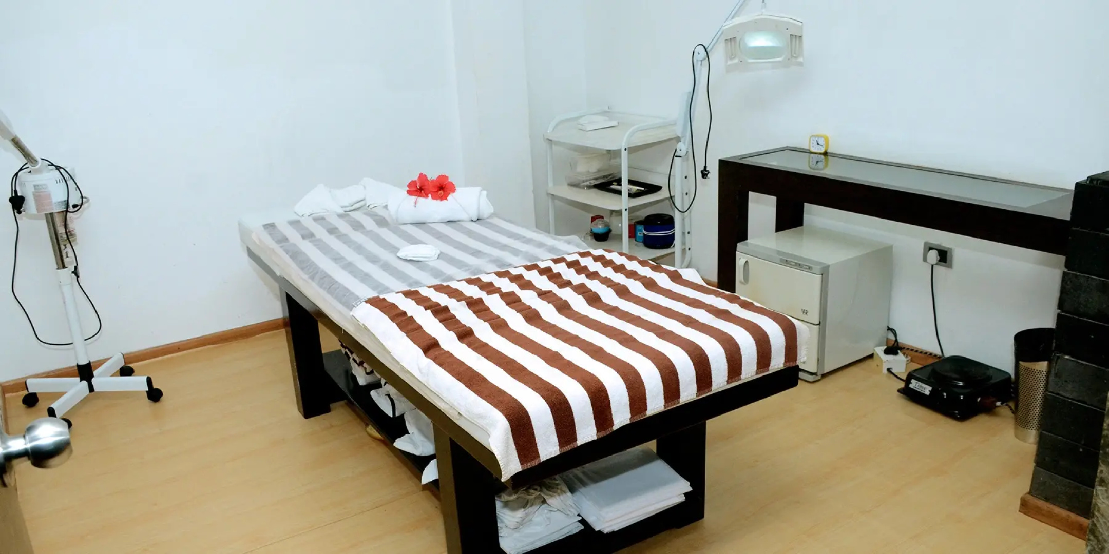 O Hotel Goa, Candolim Beach