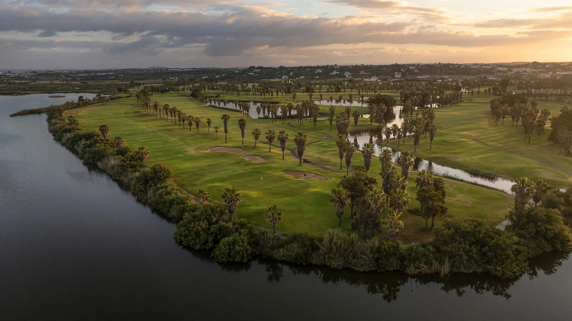 Wine & Books by the Sea