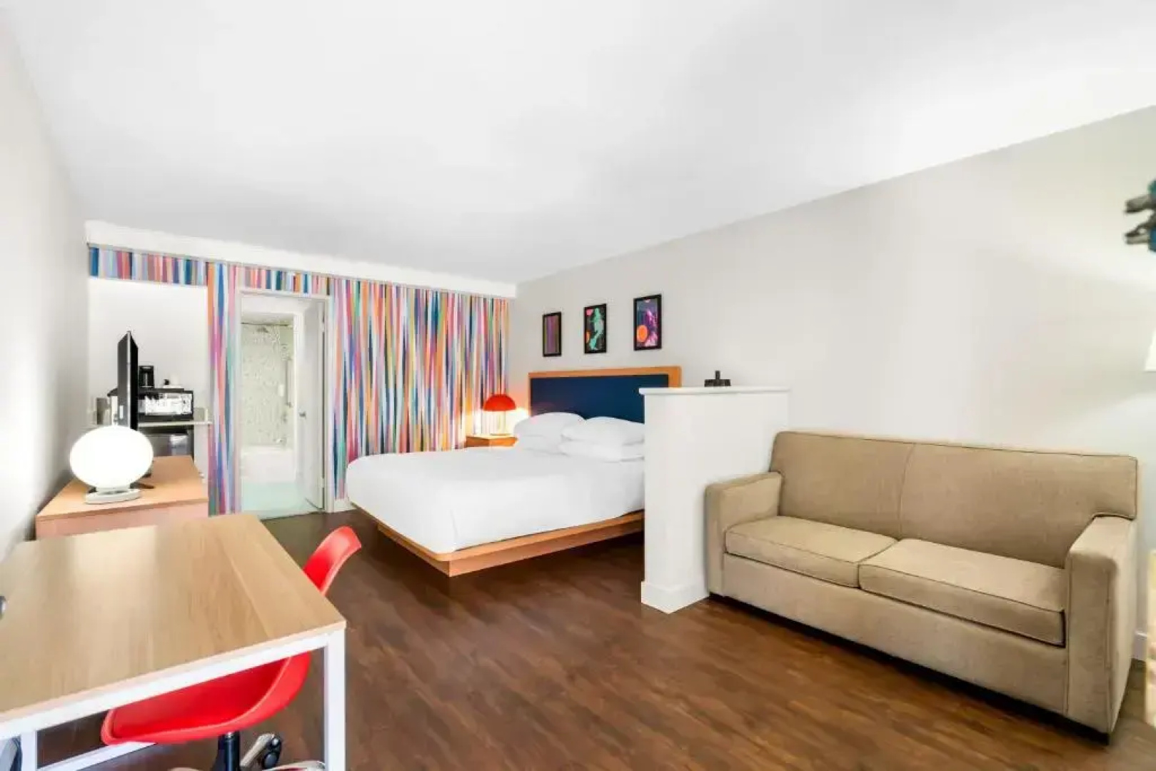 Отель Signature Inn