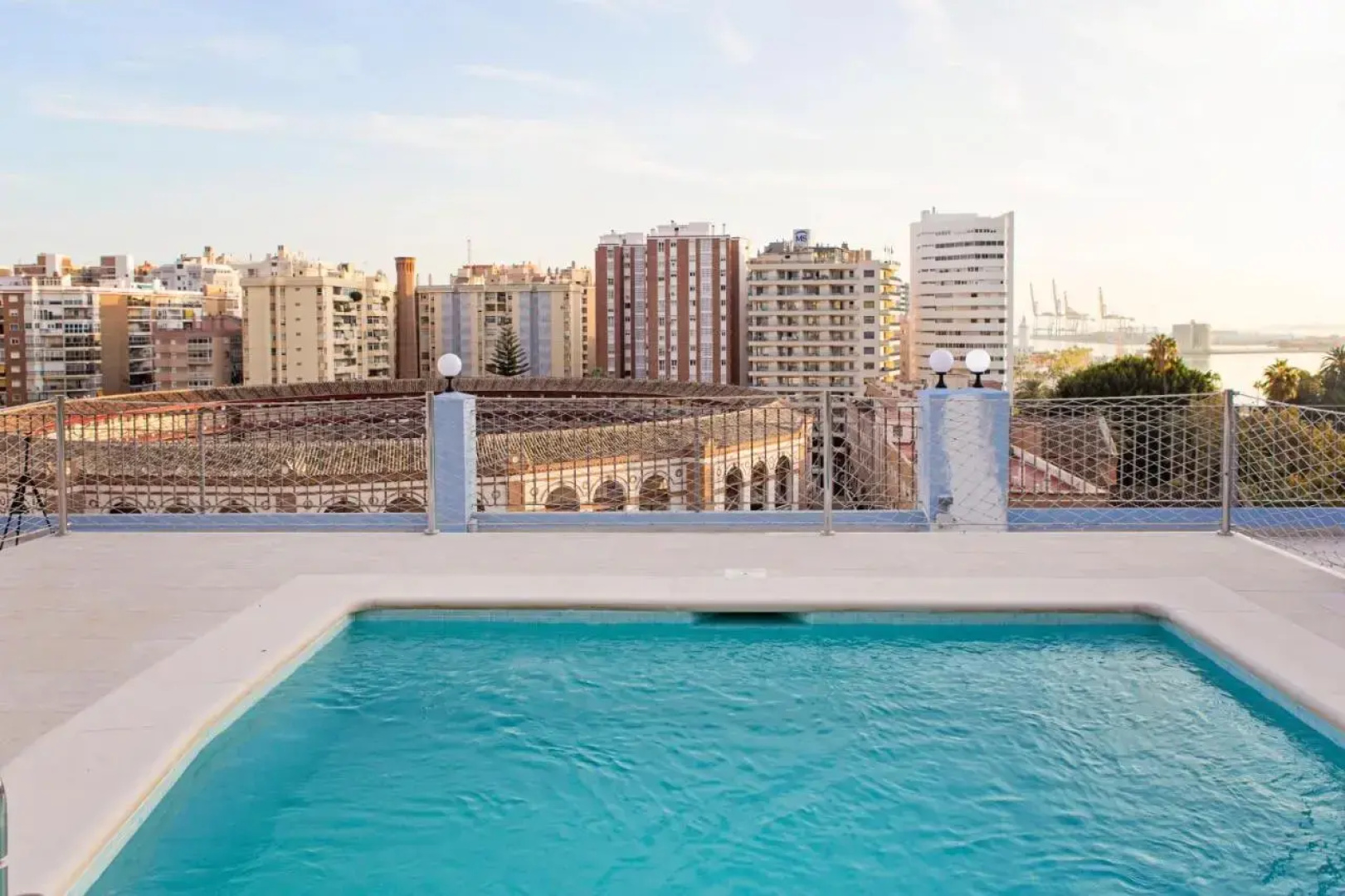 Отель Málaga Eliseos