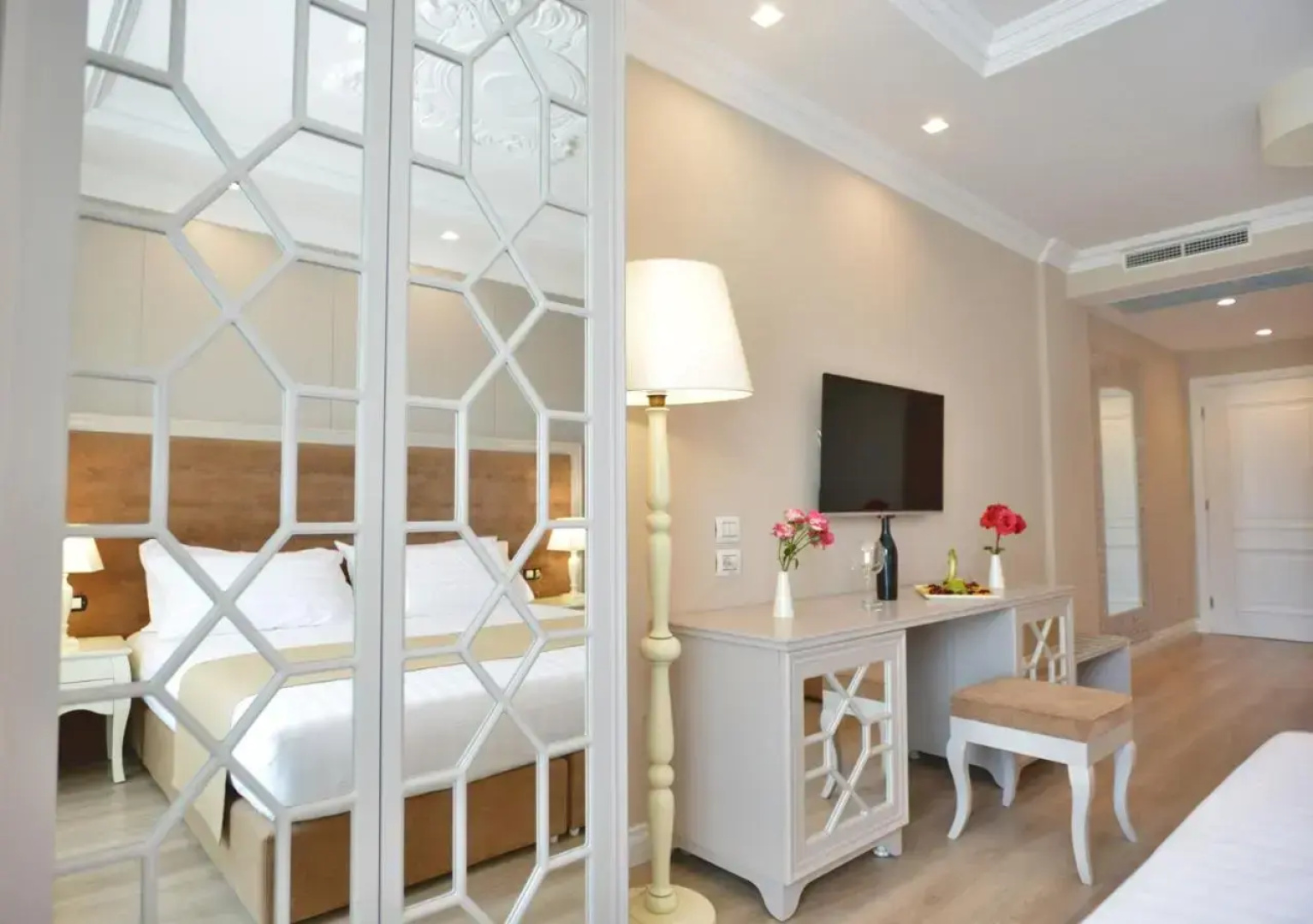 Flower Hotels & Resorts