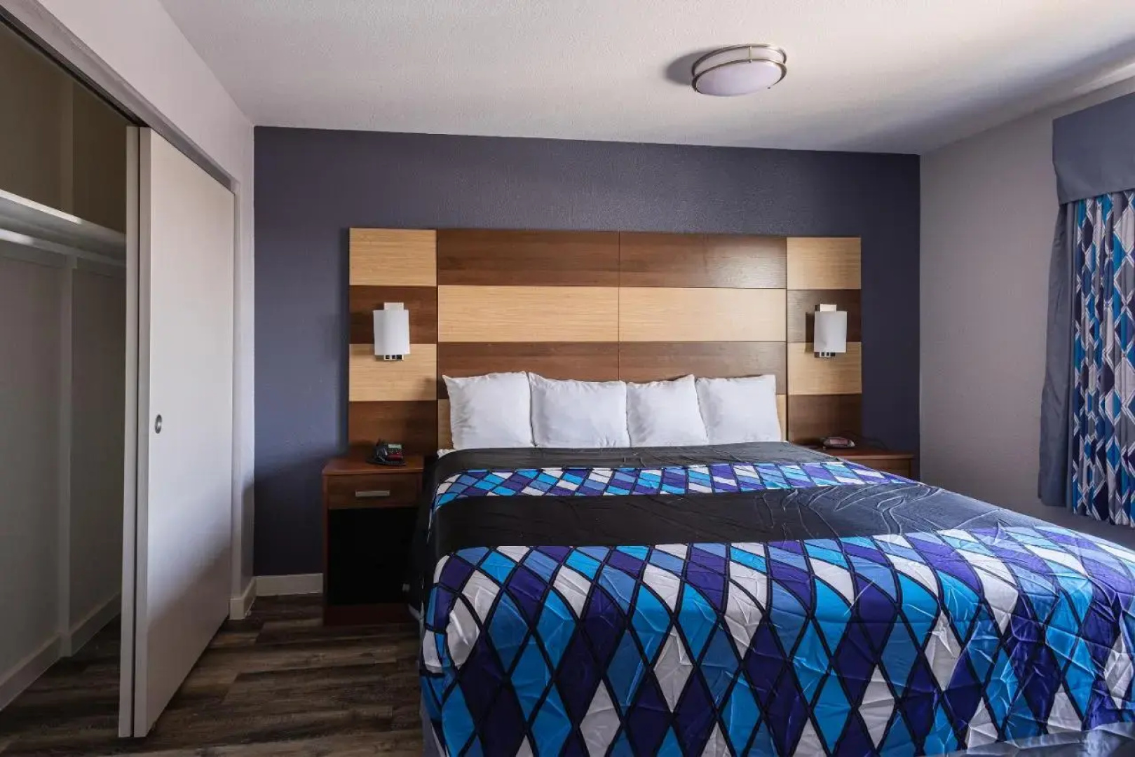 Coratel Inn and Suites By Jasper Saint Paul Minneapolis Inver Grove Heights.