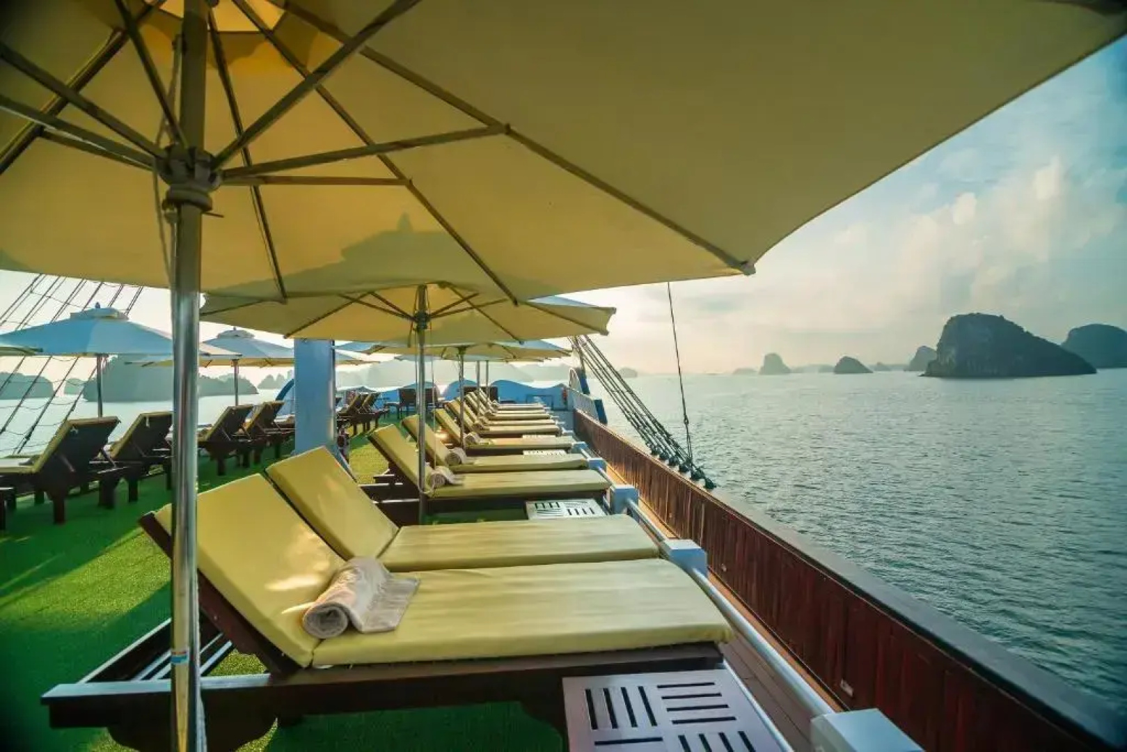 Dragon Legend Cruise