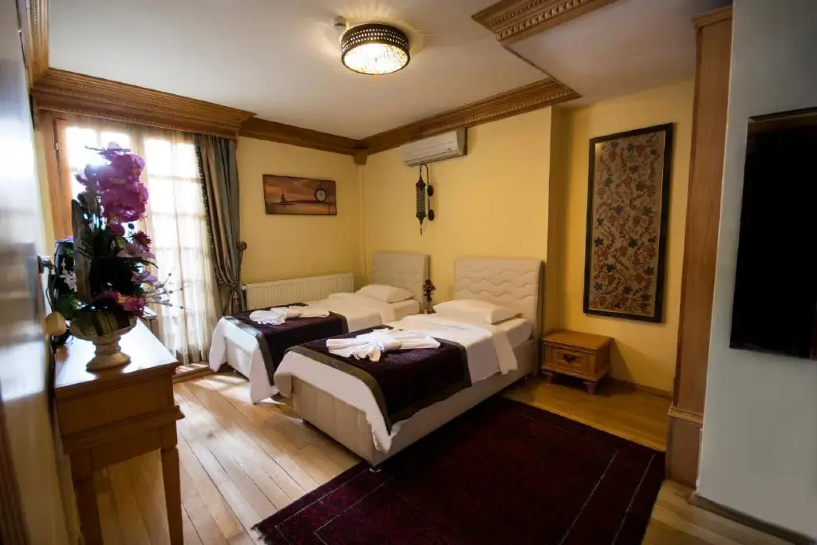 Sultan Corner Suites