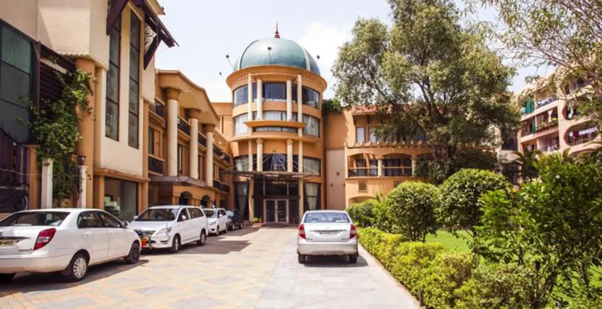 Grand Heritage Narmada Jacksons