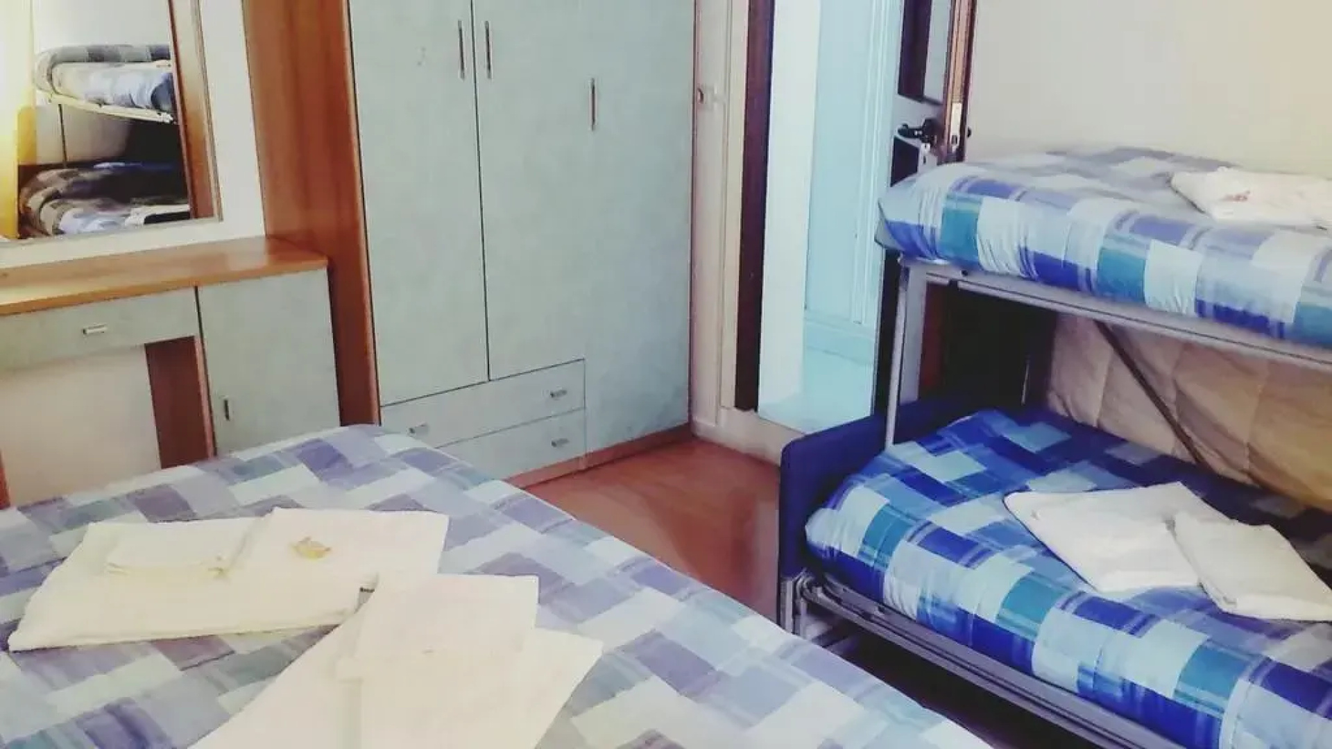 Hotel Happy