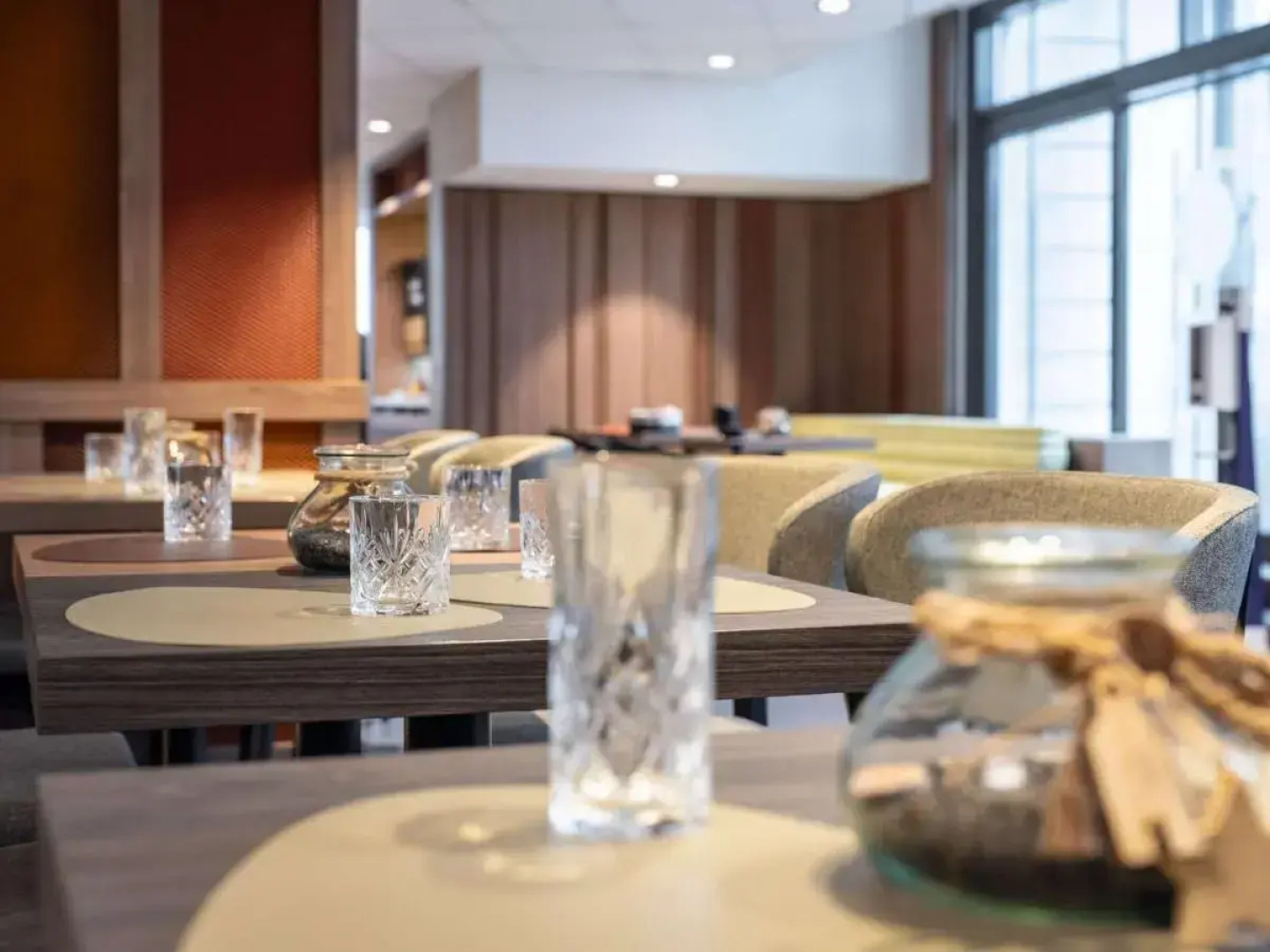 Отель Novotel Suites Wien City Donau
